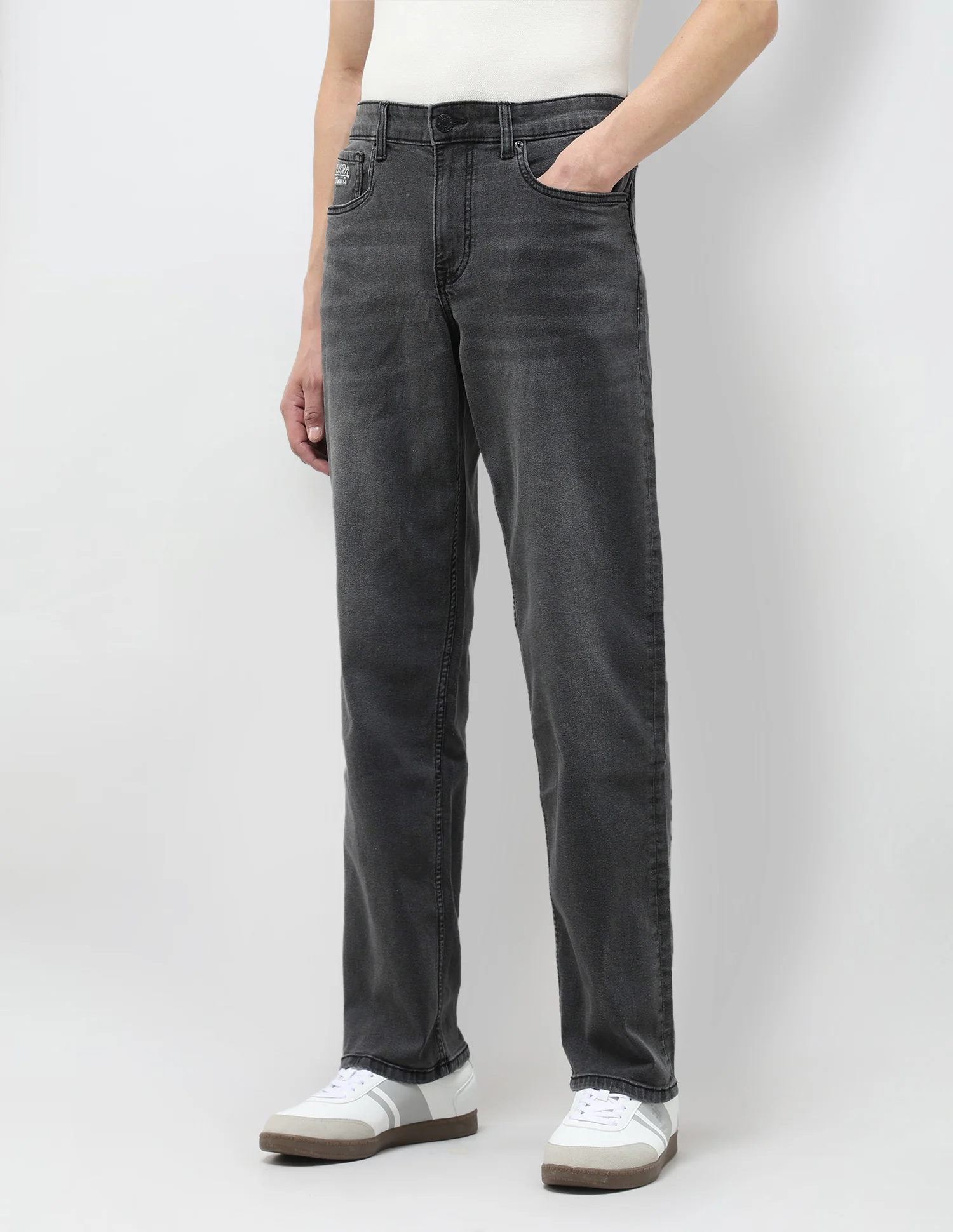 Shawn Relaxed Fit Black Jeans - Image 4