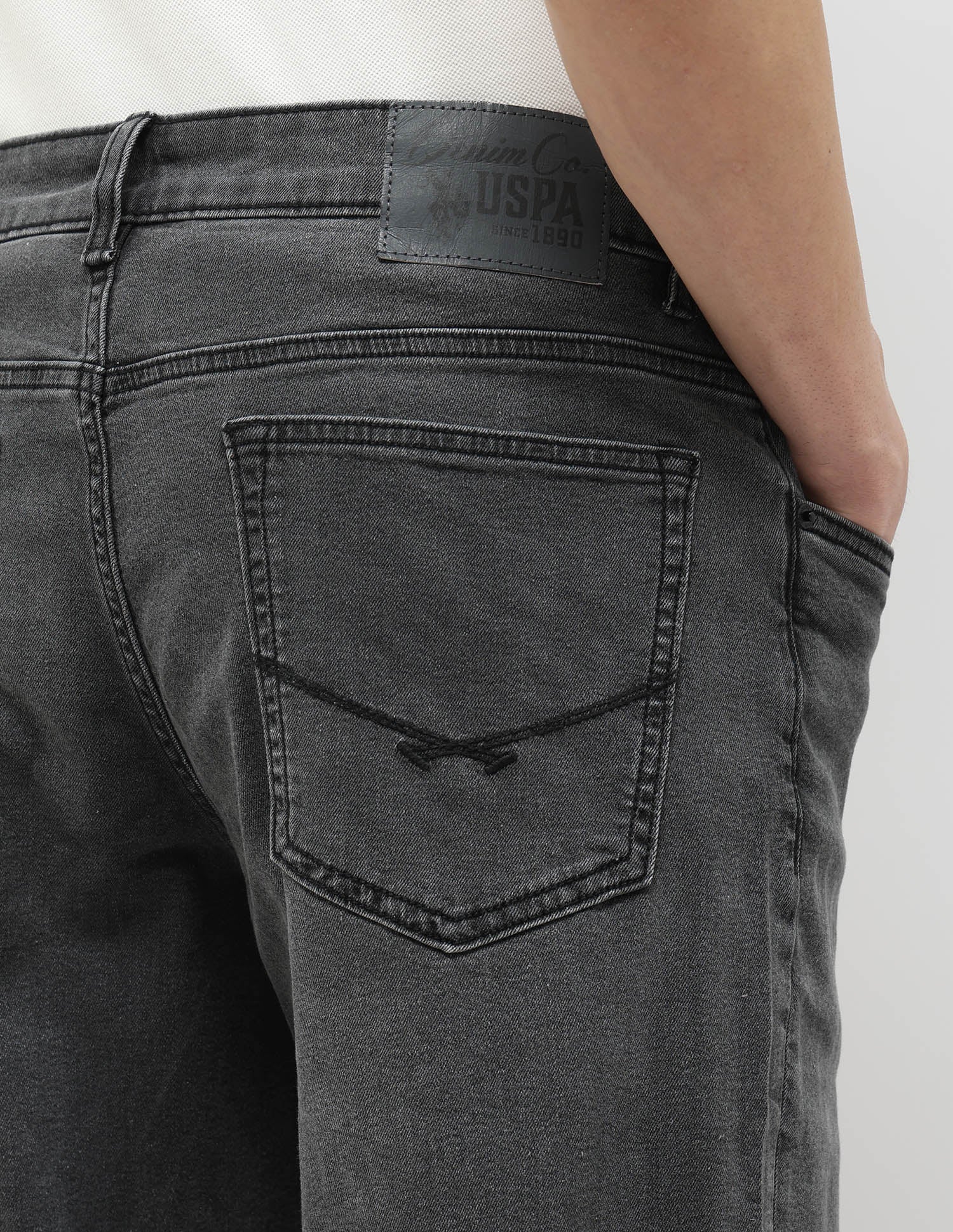 Shawn Relaxed Fit Black Jeans - Image 8