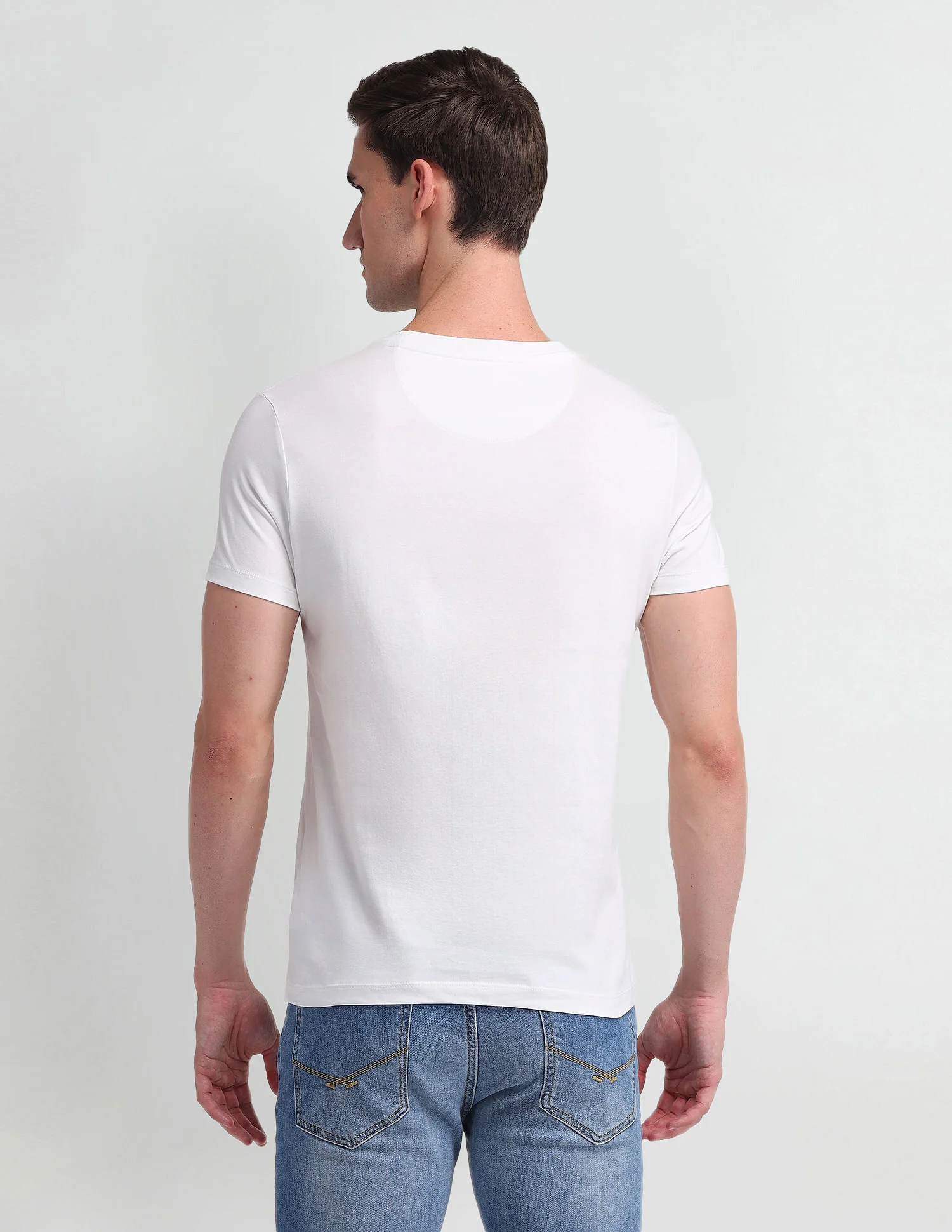 Slim Fit Graphic Printed T-Shirt - Image 5