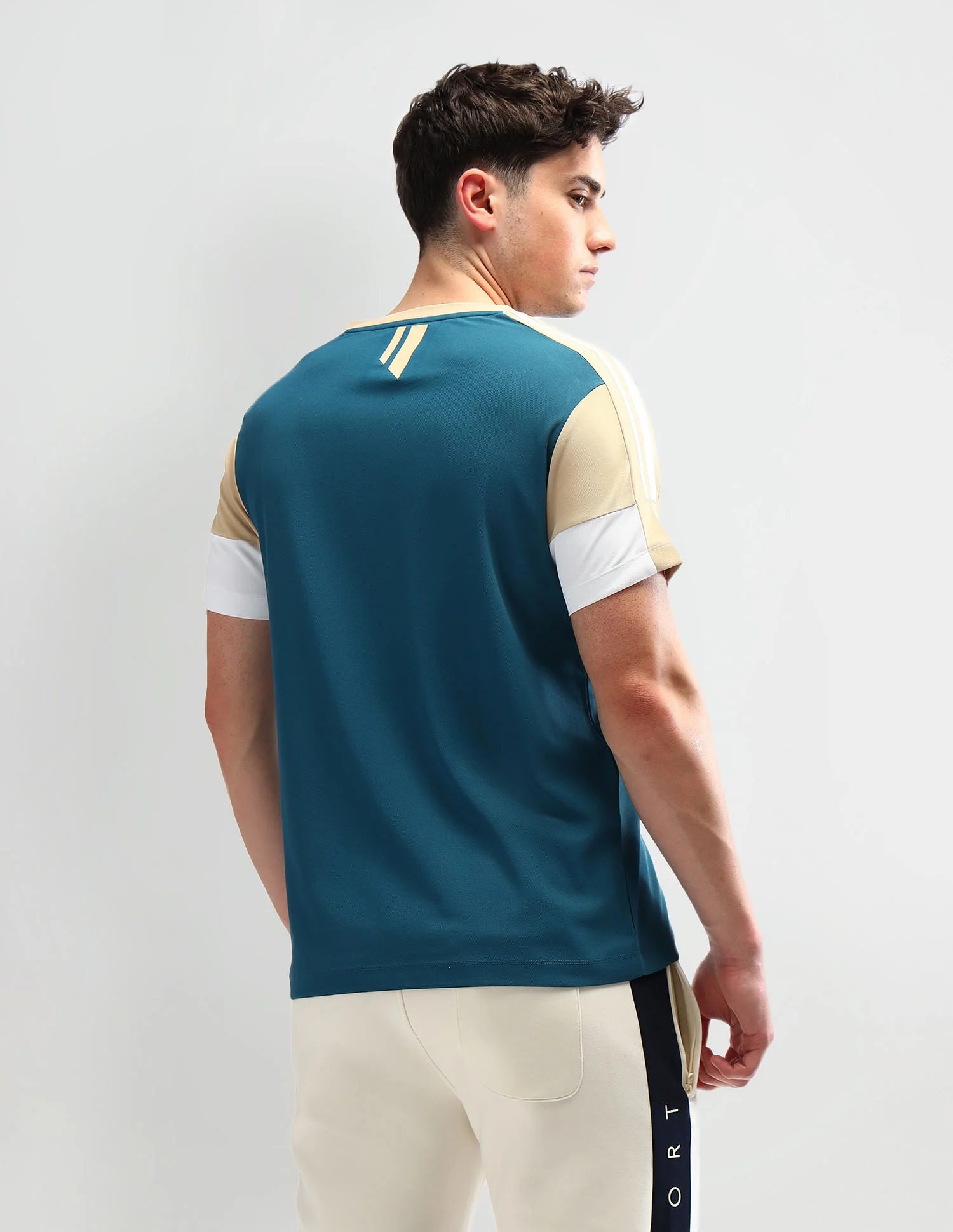 Slim Fit Solid T-Shirt - Image 5
