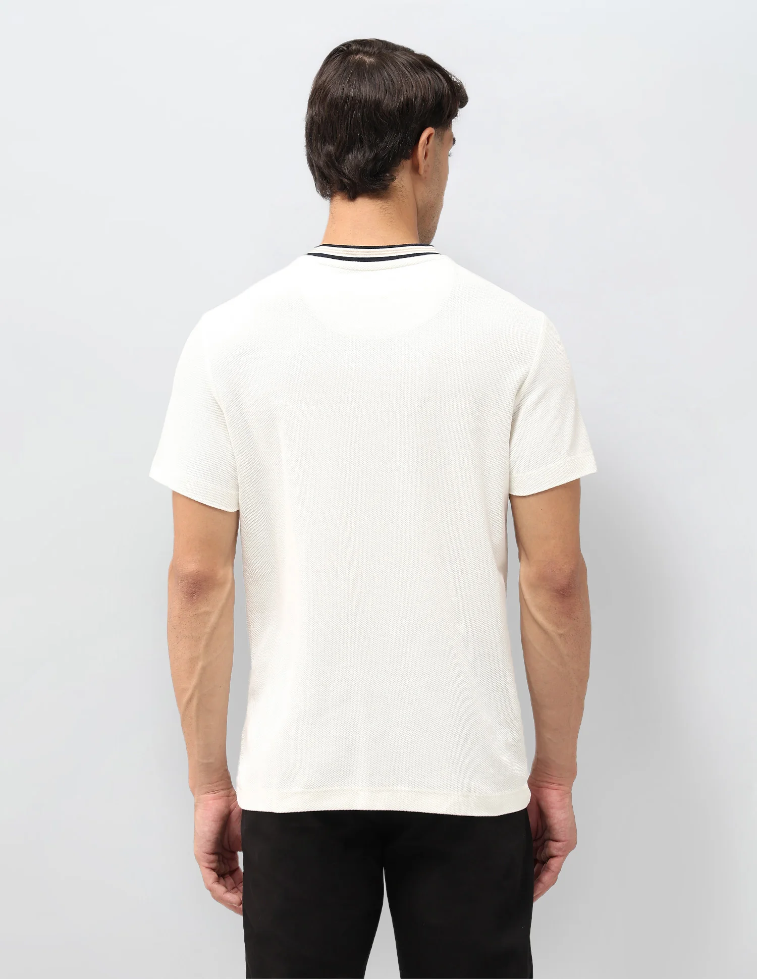 Slim Fit Textured T-Shirt - Image 5