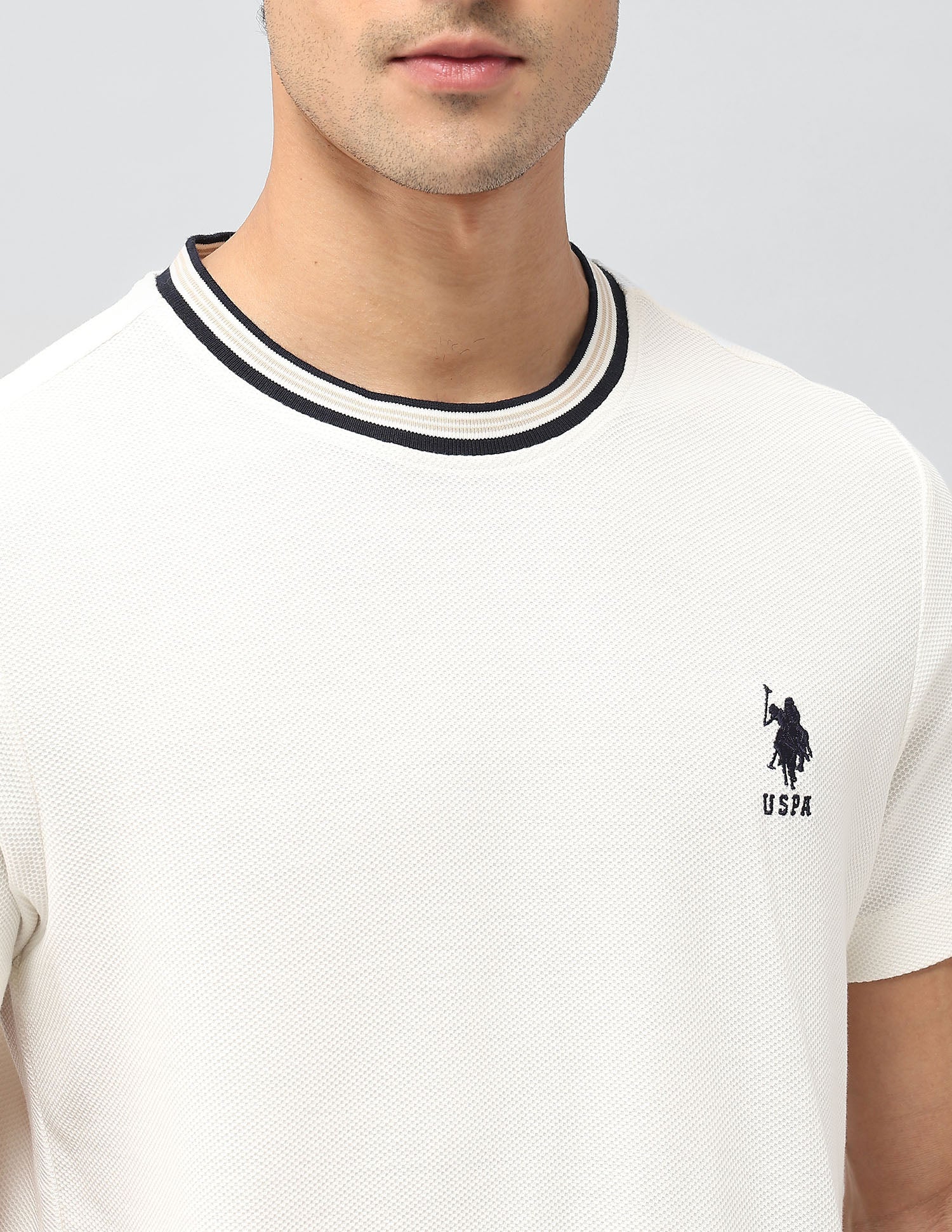 Slim Fit Textured T-Shirt - Image 7
