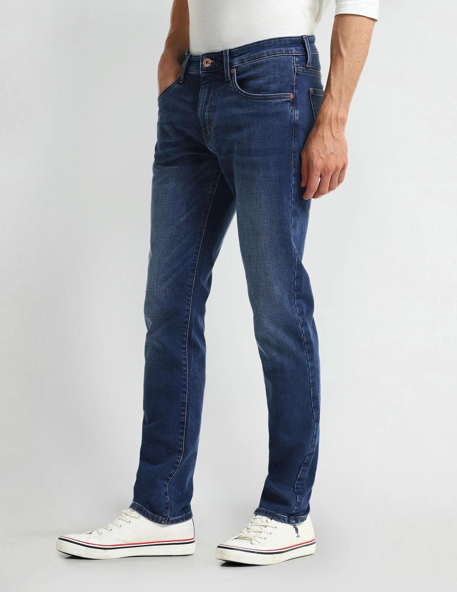 Slim Tapered Fit Blue Jeans - Image 4