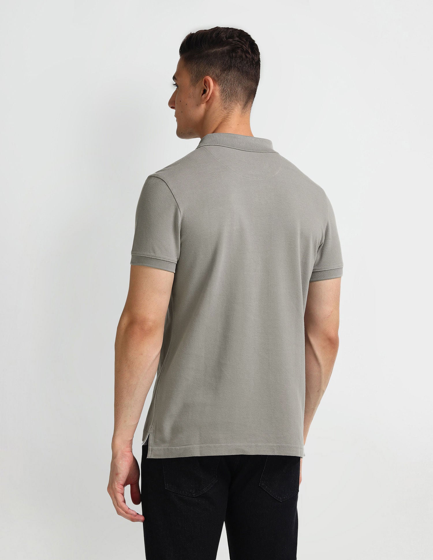 Solid Muscle Fit Polo Shirt - Image 5