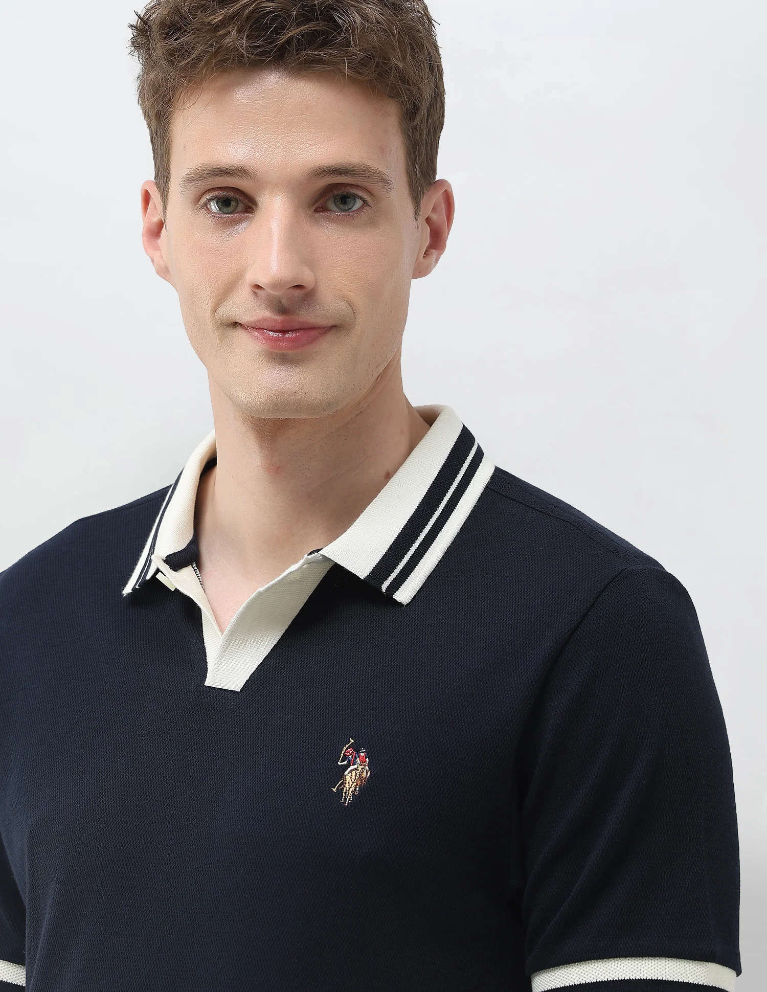 Solid Muscle Fit Polo Shirt - Image 7