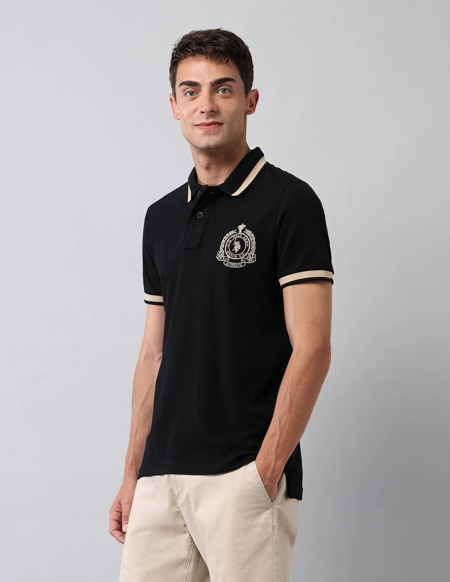 Solid Muscle Fit Polo Shirt - Image 4