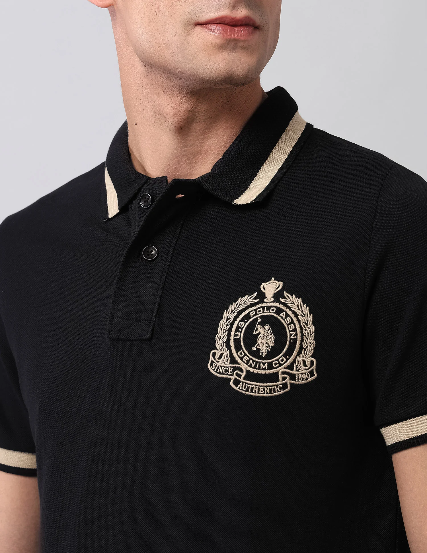 Solid Muscle Fit Polo Shirt - Image 7