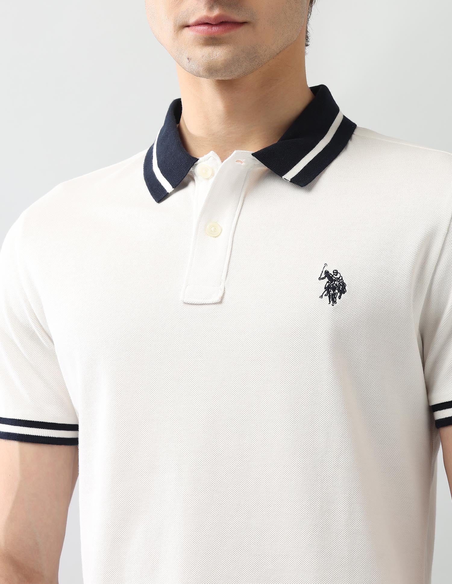 Solid Muscle Fit Polo Shirt - Image 7