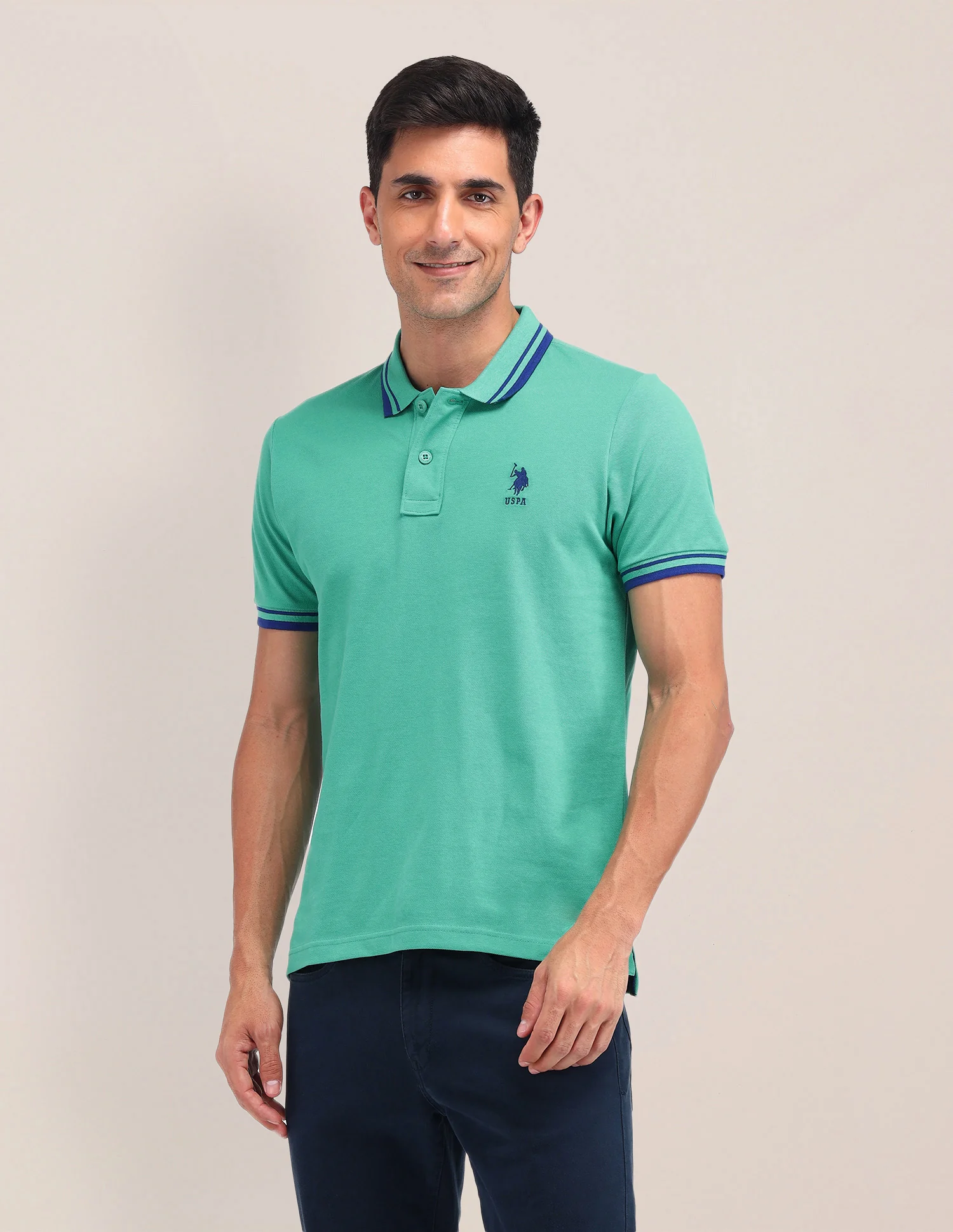 Solid Pattern Cotton Polo Shirt - Image 4