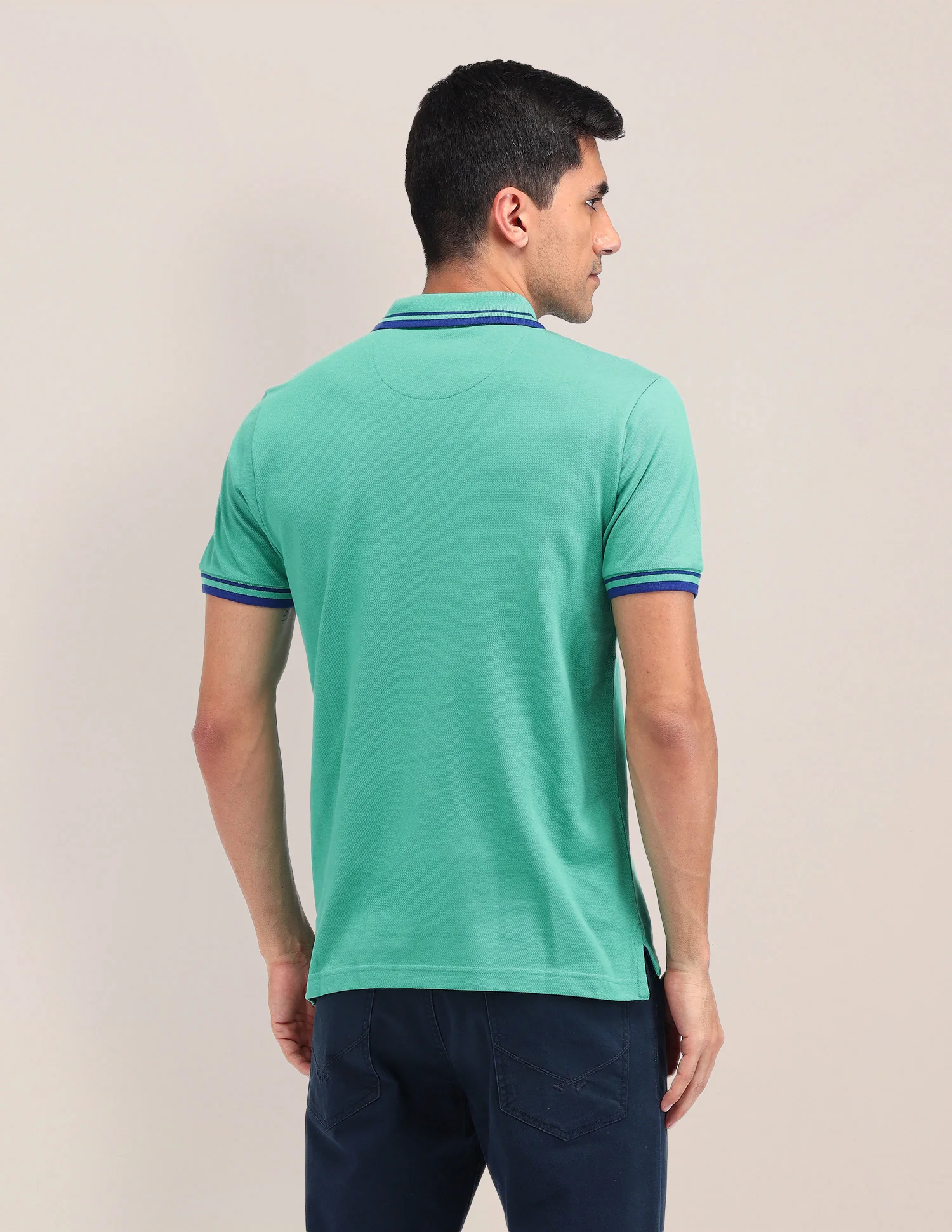 Solid Pattern Cotton Polo Shirt - Image 5