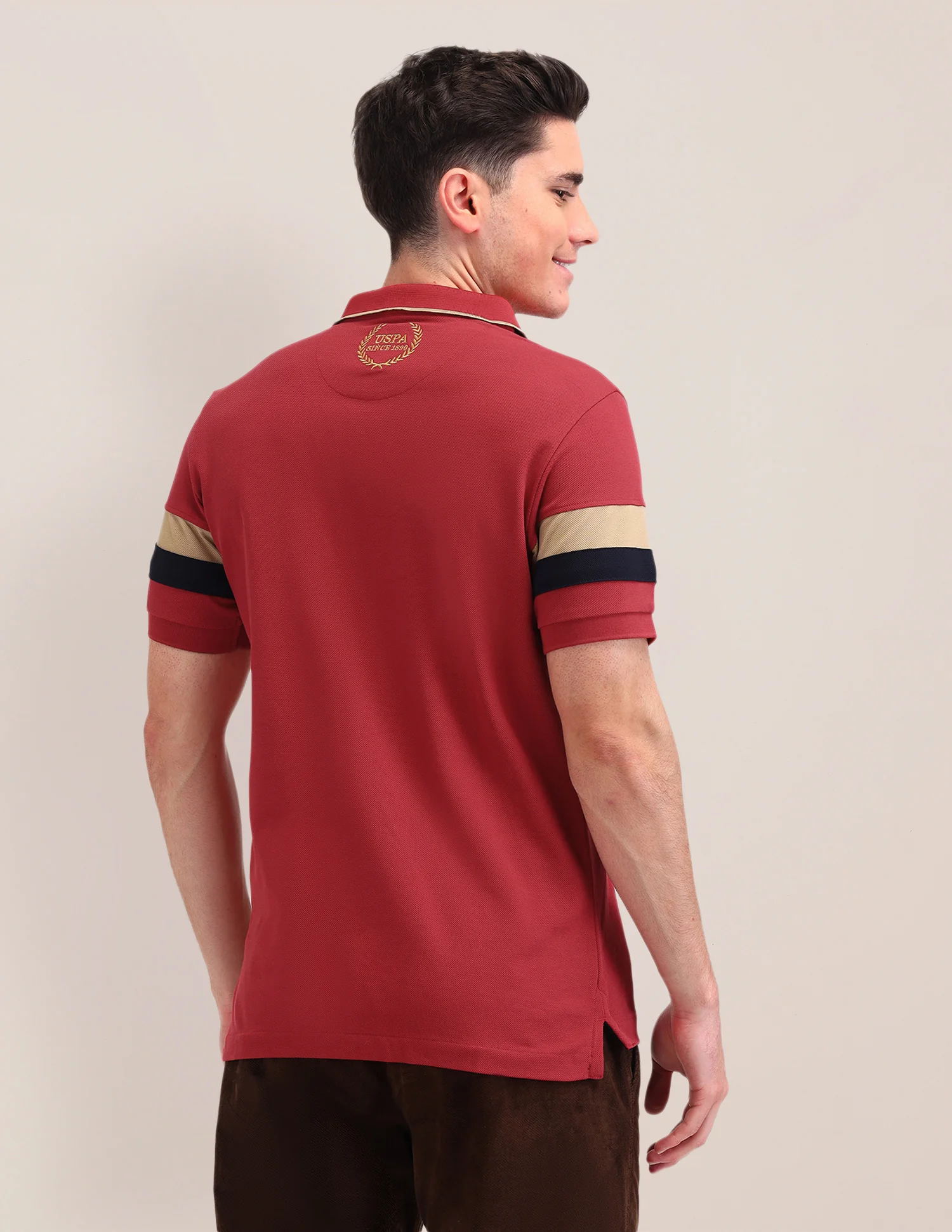 Solid Pattern Cotton Polo Shirt - Image 5