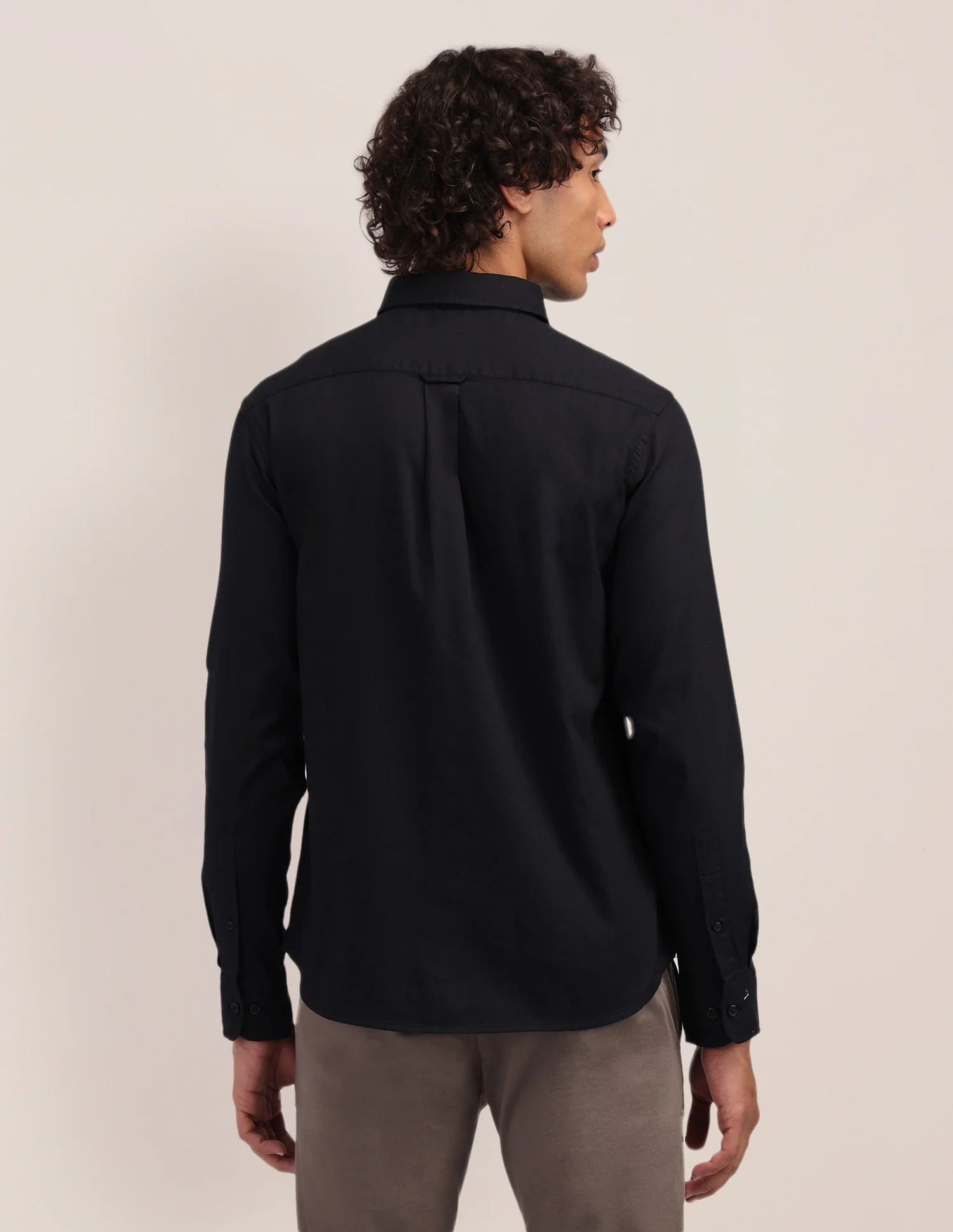 Solid Pattern Dobby Shirt - Image 5