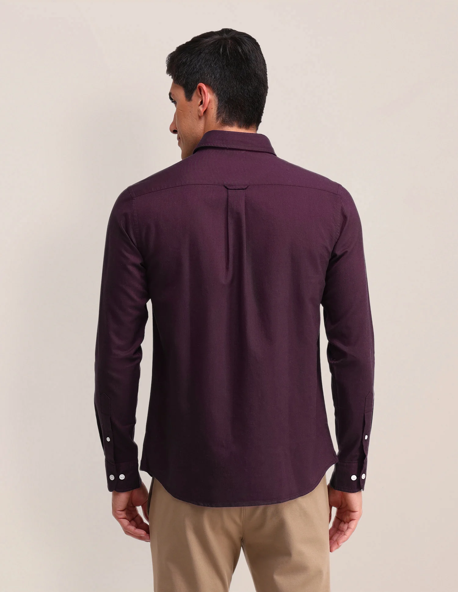 Solid Pattern Oxford Shirt - Image 5