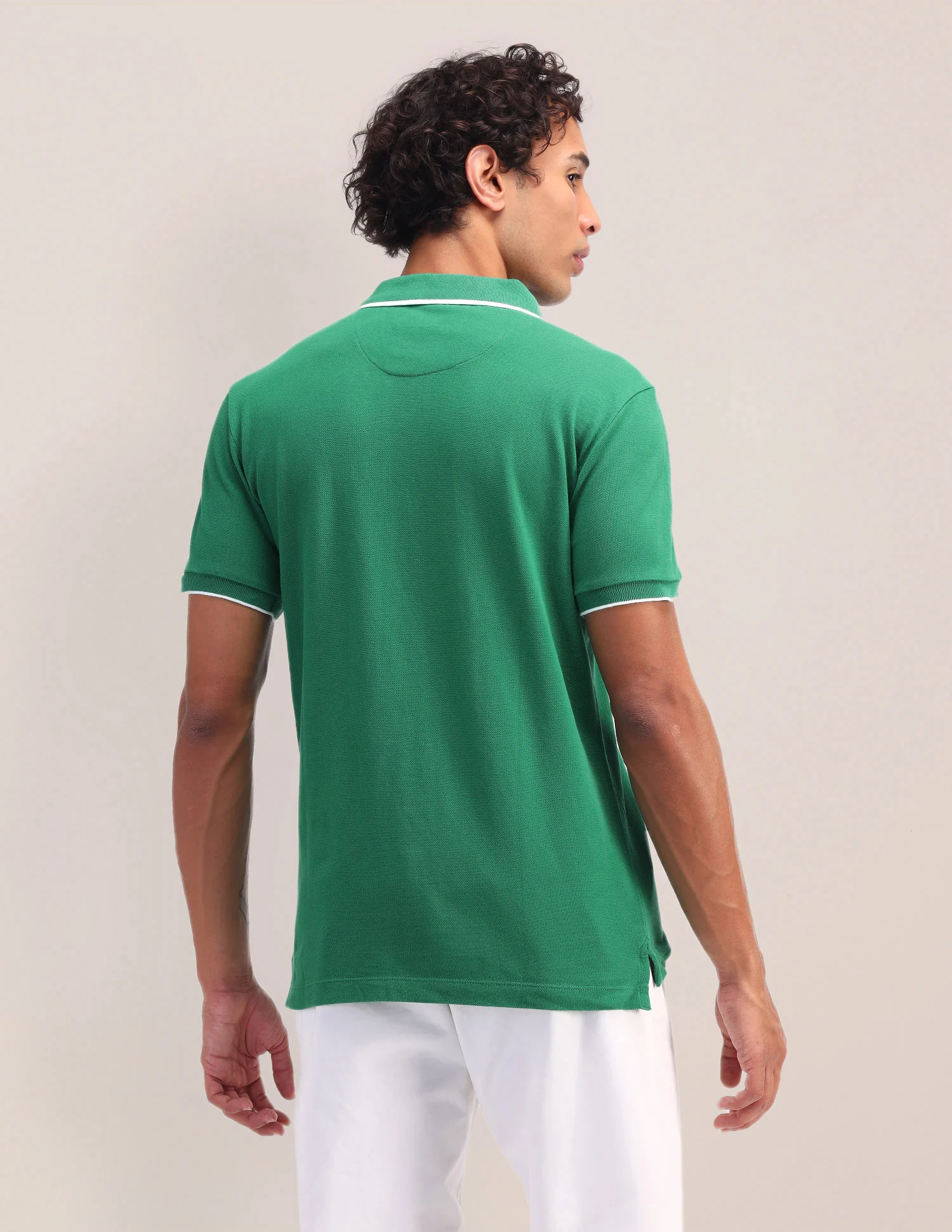 Solid Pattern Slim Fit Polo Shirt - Image 5