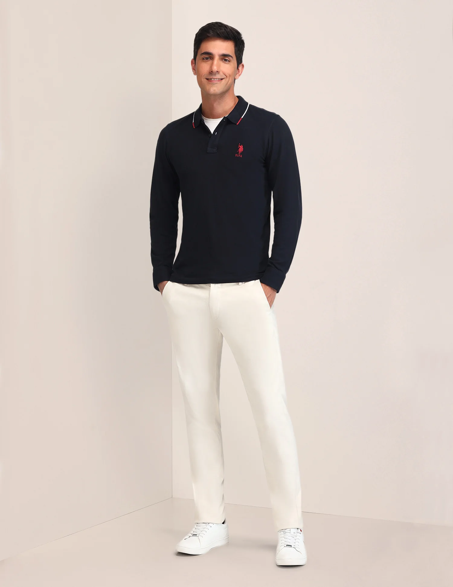Solid Pattern Slim Fit Polo Shirt - Image 3