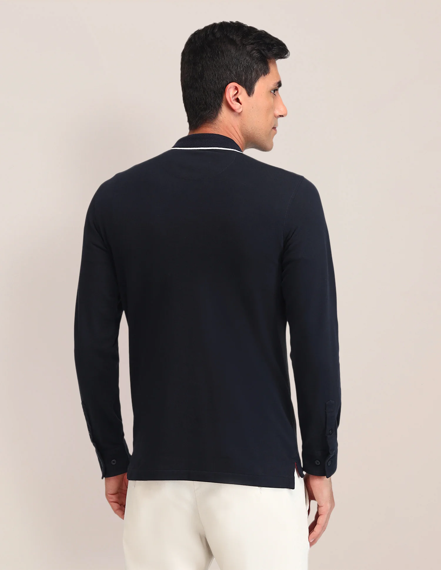 Solid Pattern Slim Fit Polo Shirt - Image 5