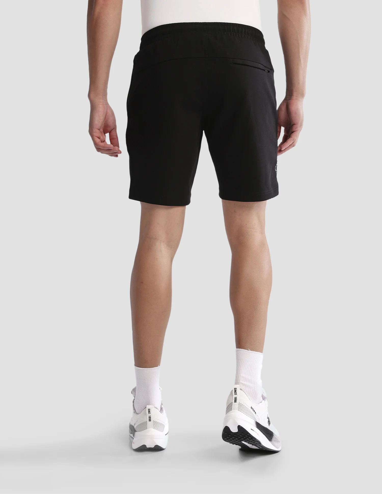 Solid Regular Fit Active Shorts - Image 5