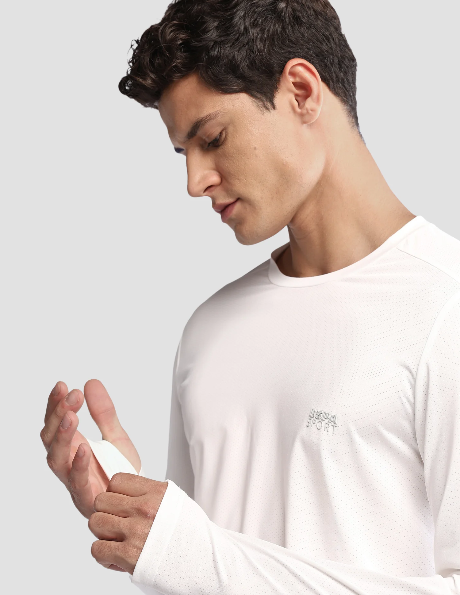 Solid Regular Fit Active T-Shirt - Image 9