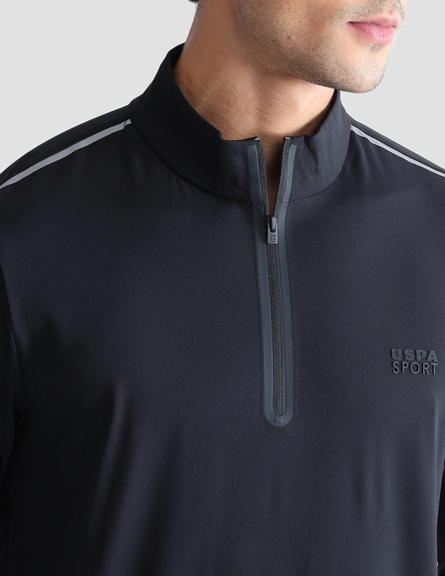Solid Regular Fit Active T-Shirt - Image 8