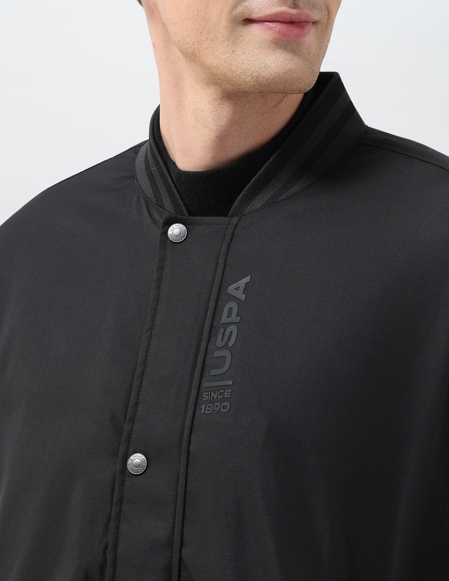Solid Regular Fit Bomber Jacket - Image 7