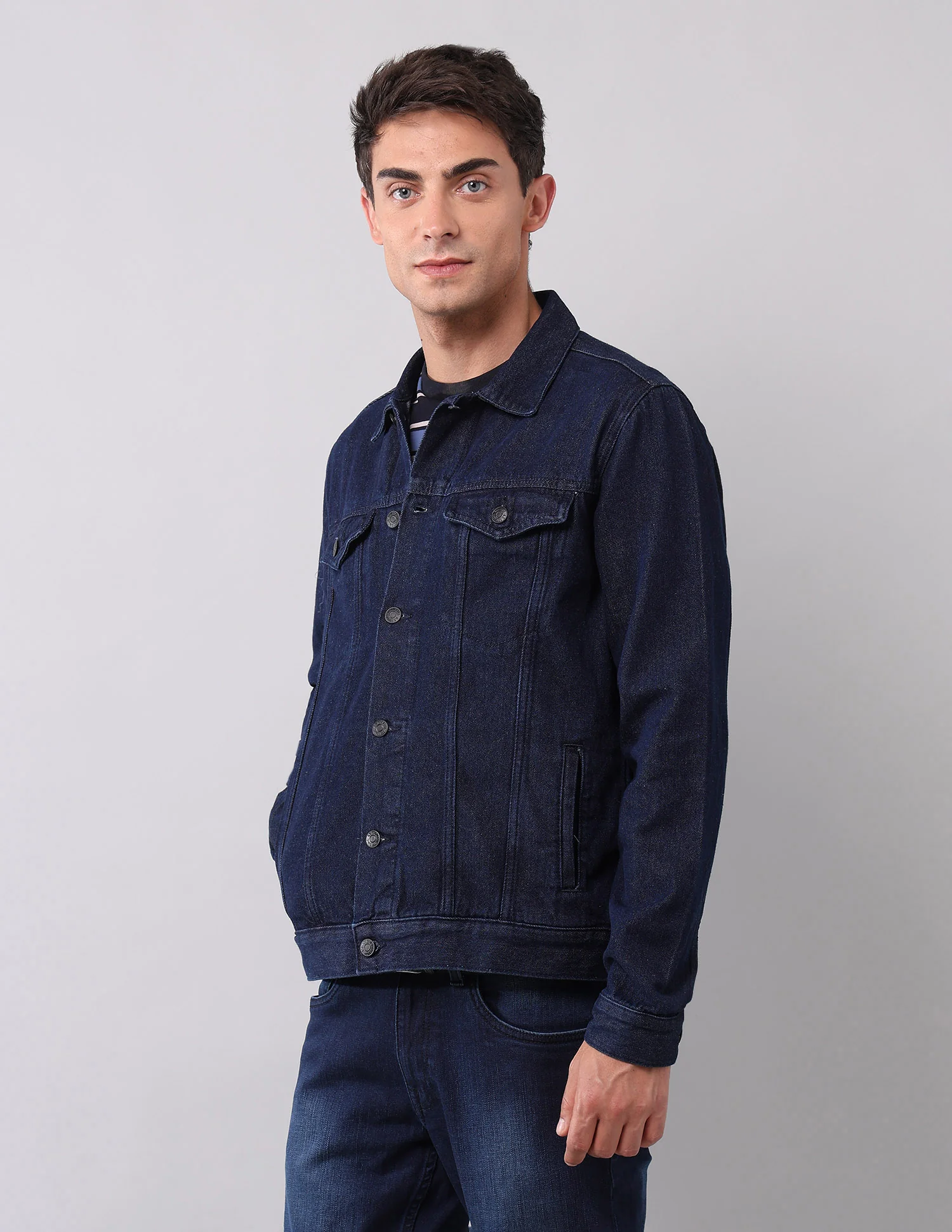 Solid Regular Fit Denim Jacket - Image 4