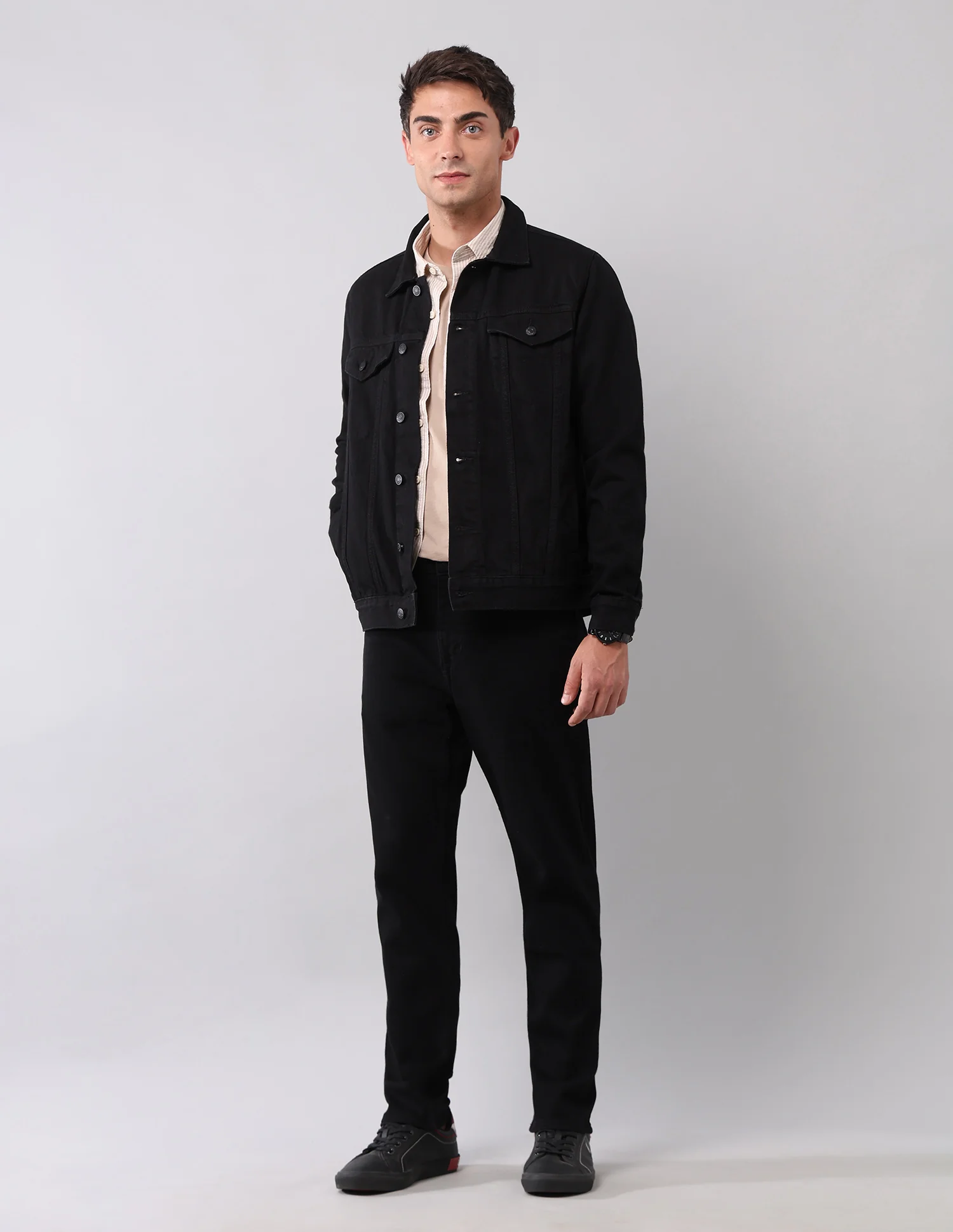 Solid Regular Fit Denim Jacket - Image 3