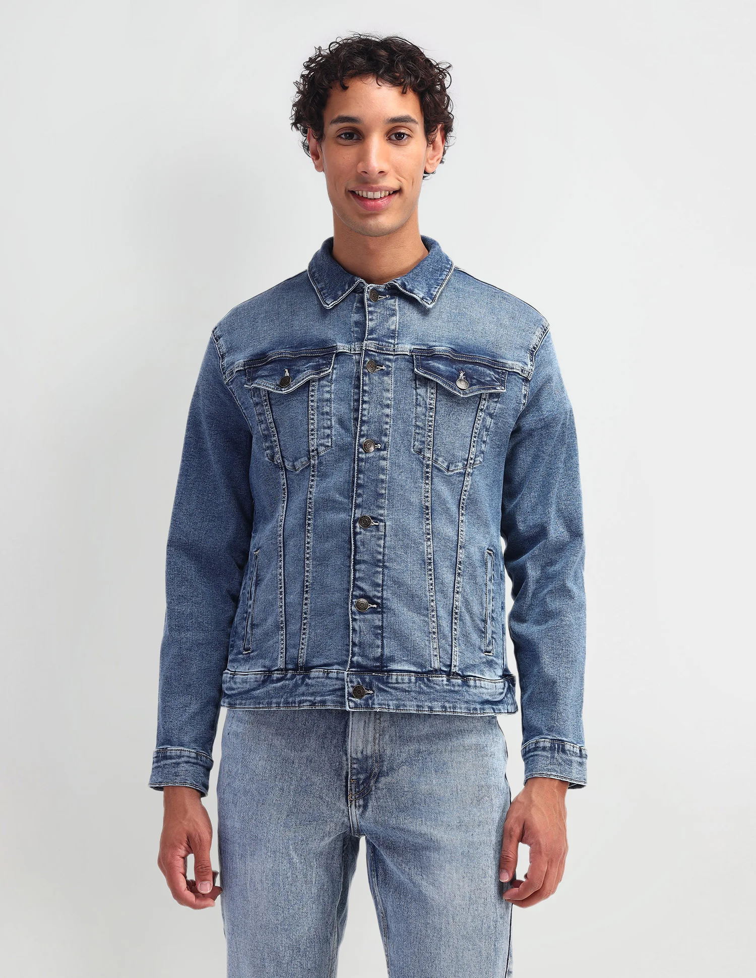 Solid Regular Fit Jacket - Image 6