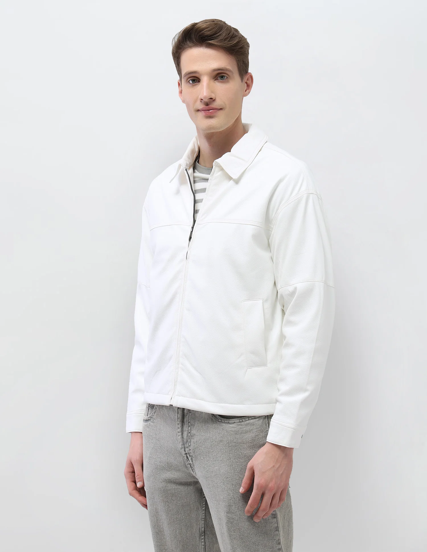 Solid Regular Fit Jacket - Image 4