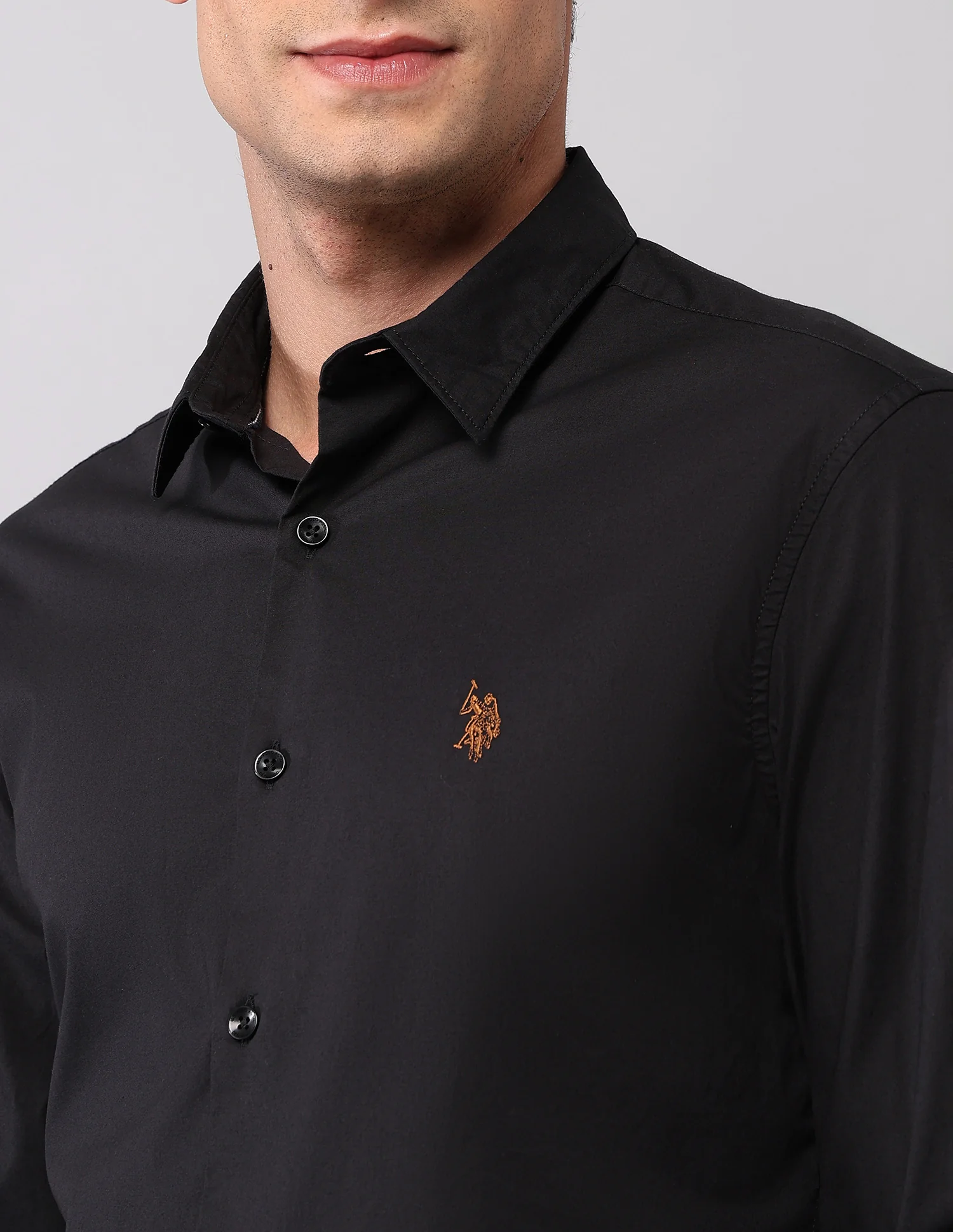 Solid Regular Fit Poplin Shirt - Image 7