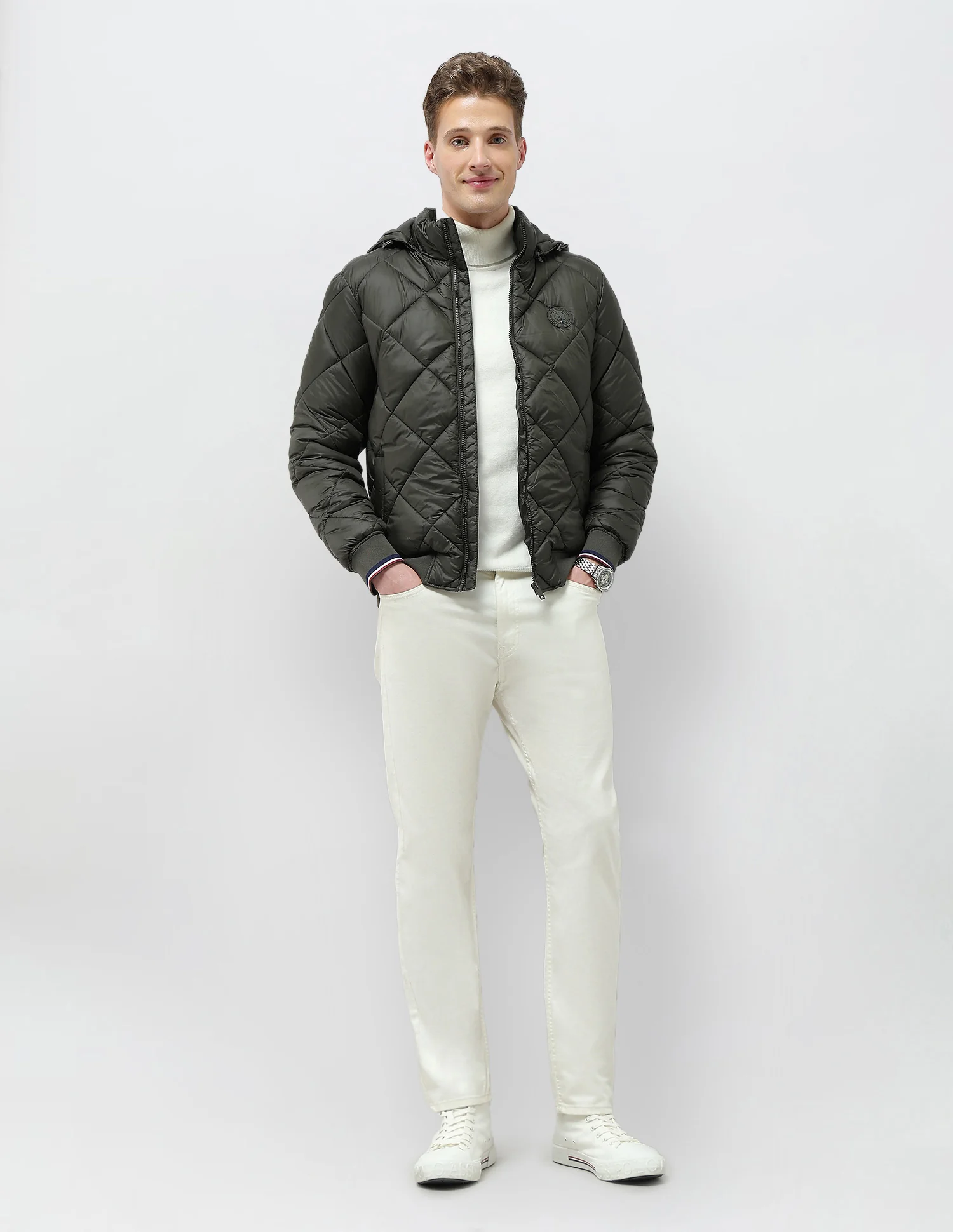 Solid Regular Fit Puffer Jacket - Image 3