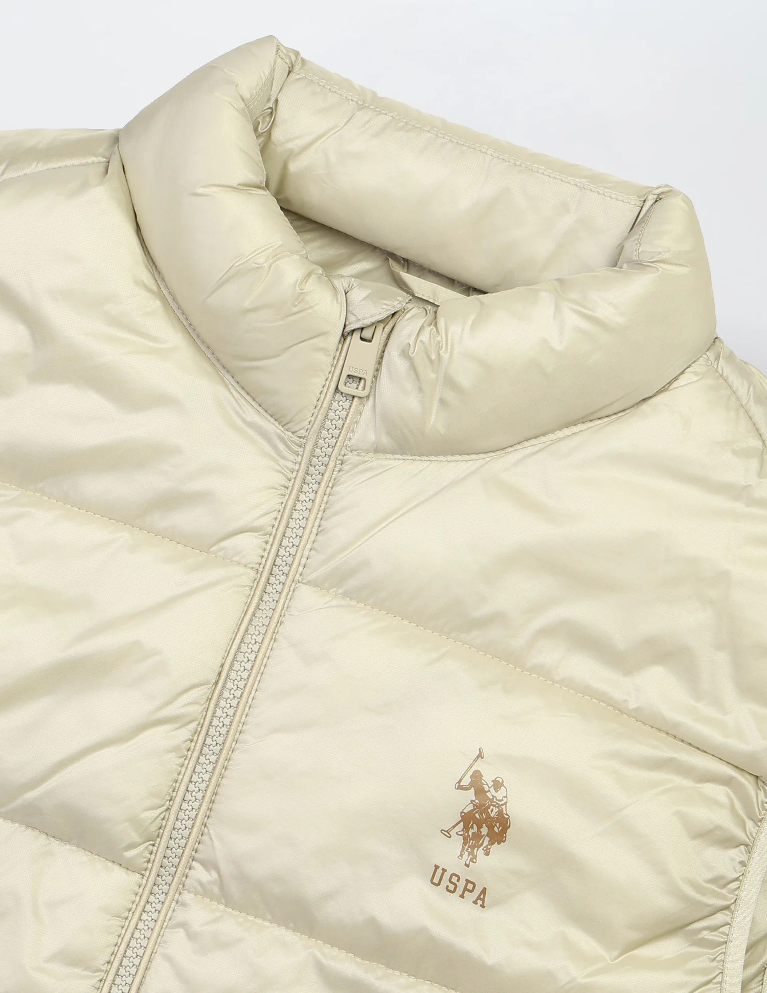 Solid Regular Fit Puffer Sleeveless Jacket - Image 2