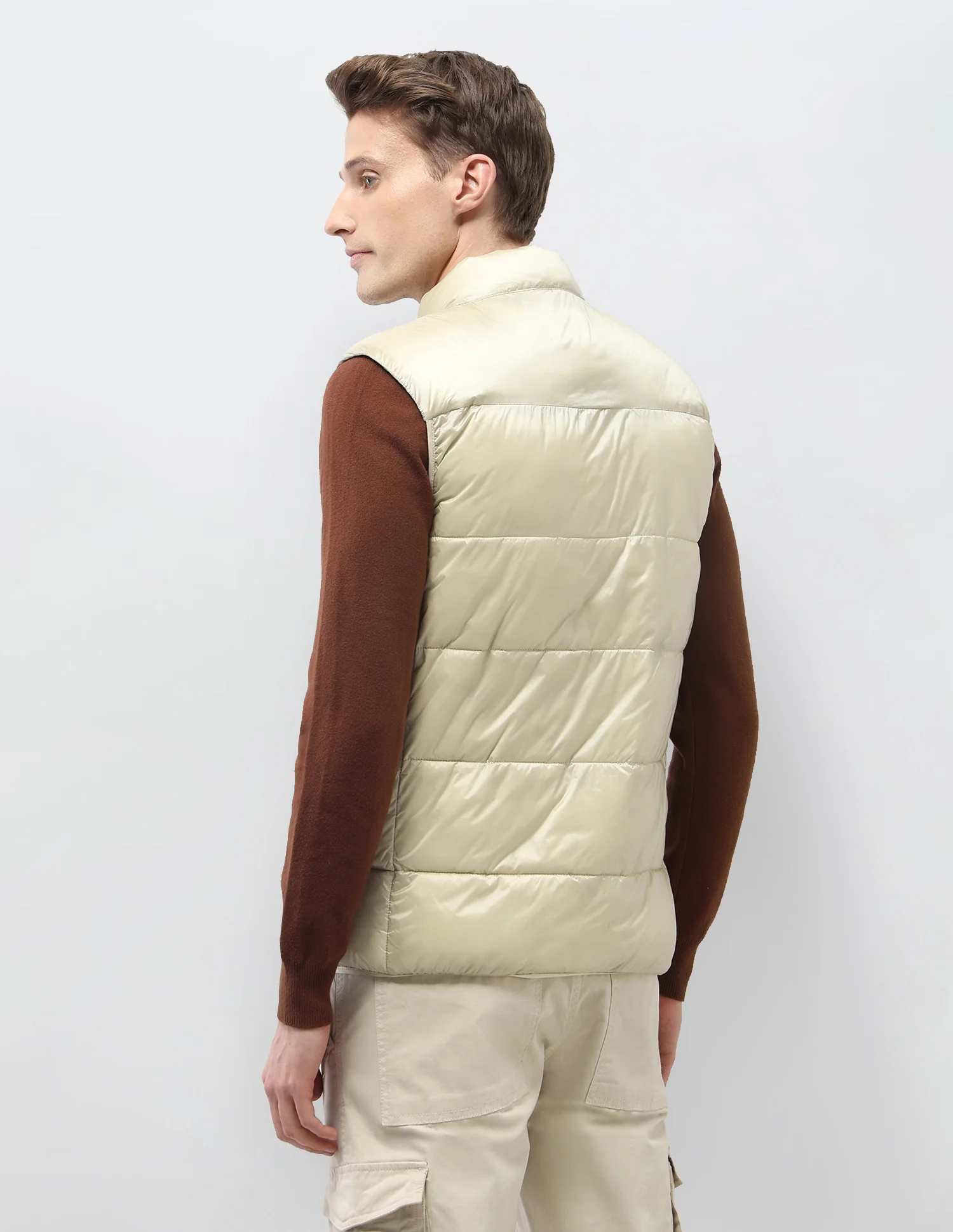 Solid Regular Fit Puffer Sleeveless Jacket - Image 5