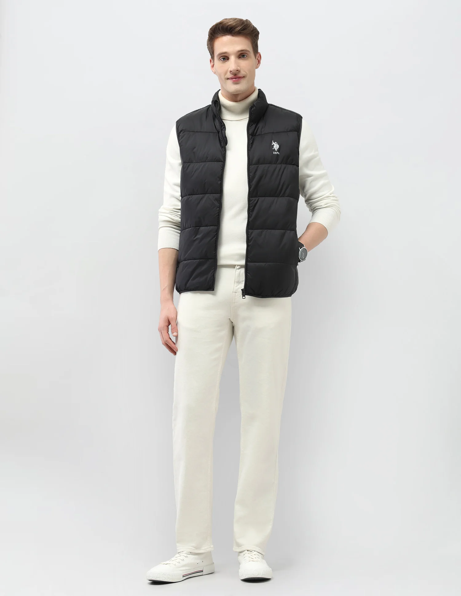 Solid Regular Fit Puffer Sleeveless Jacket - Image 3