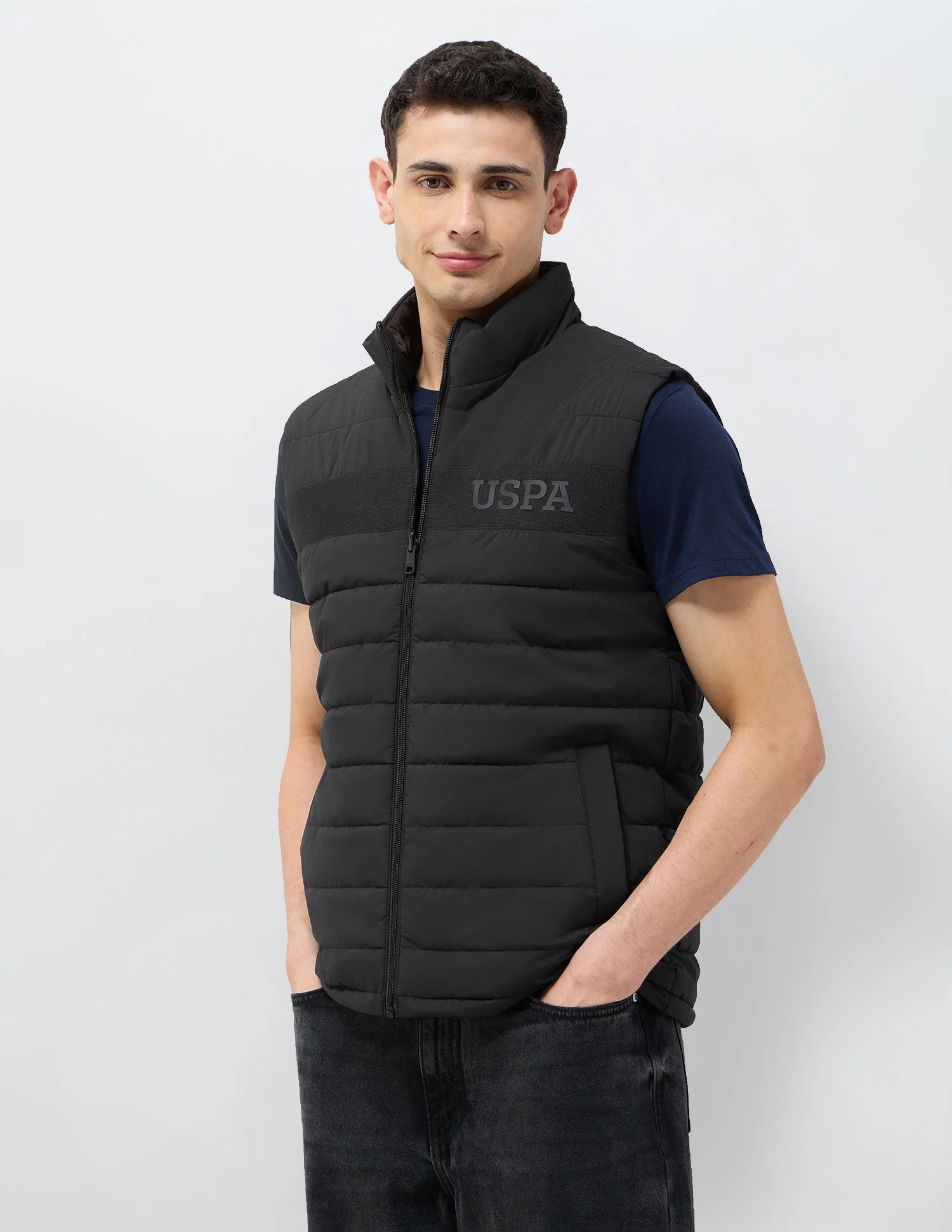 Solid Regular Fit Reversible Jacket - Image 4