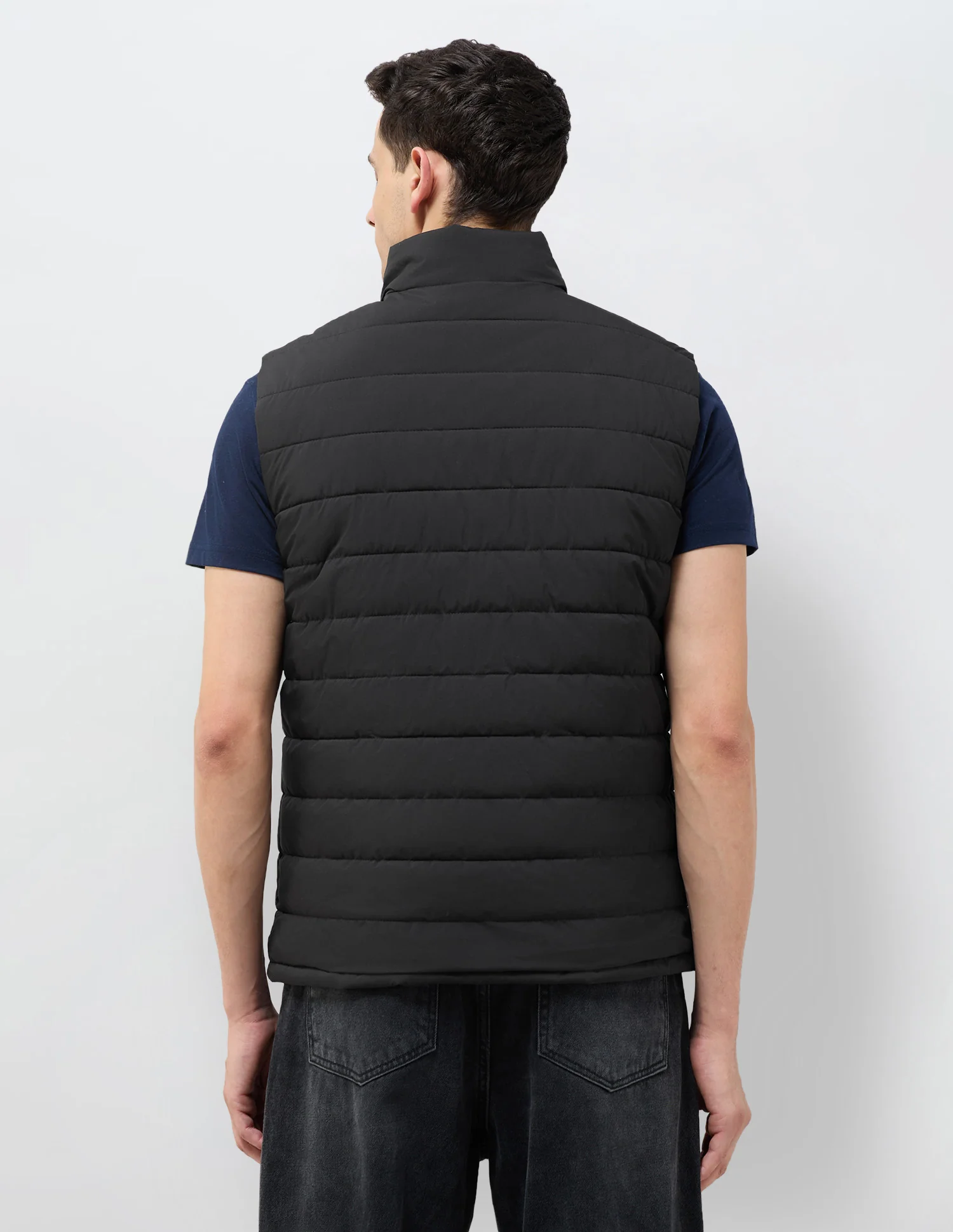 Solid Regular Fit Reversible Jacket - Image 5