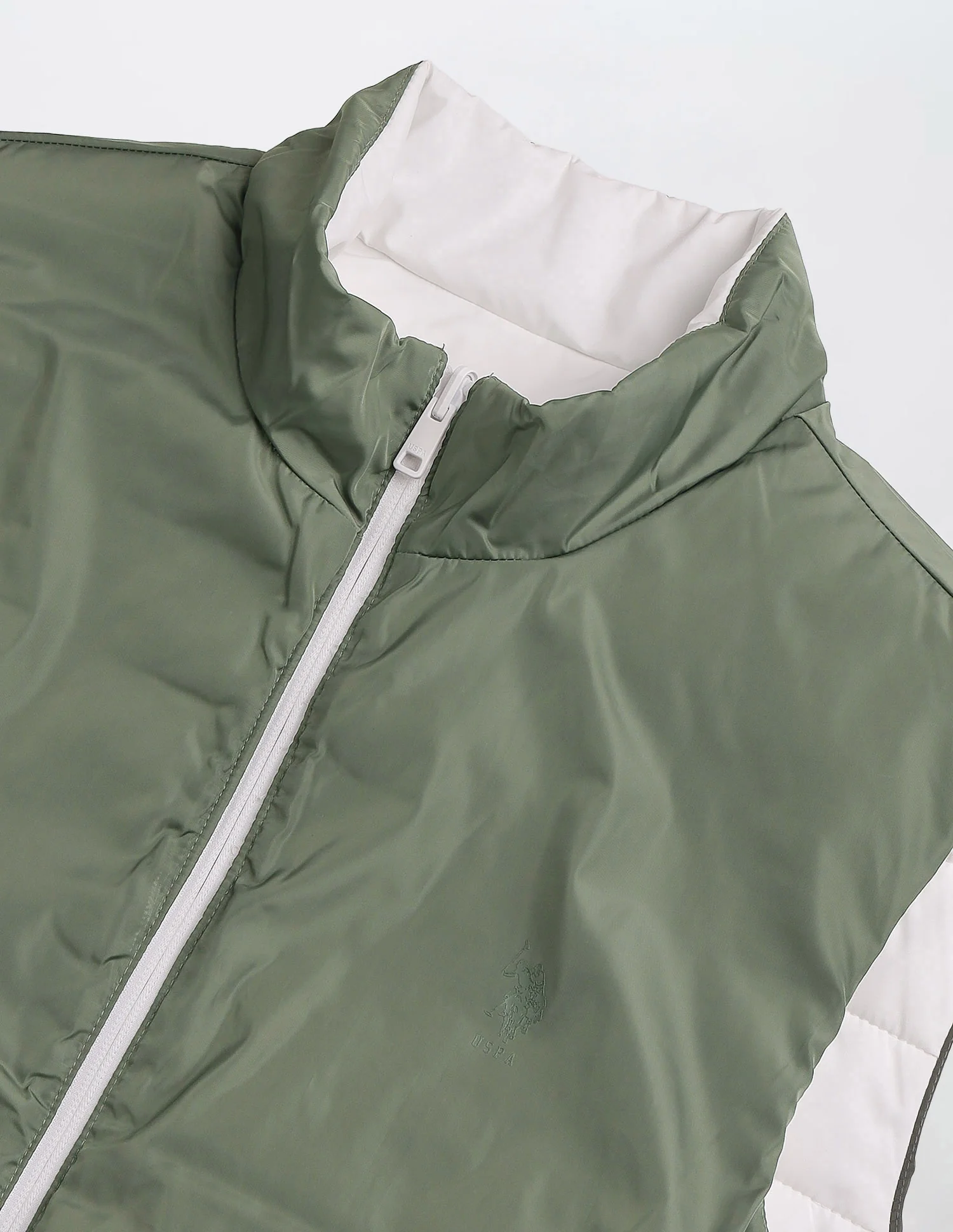Solid Regular Fit Reversible Jacket - Image 2