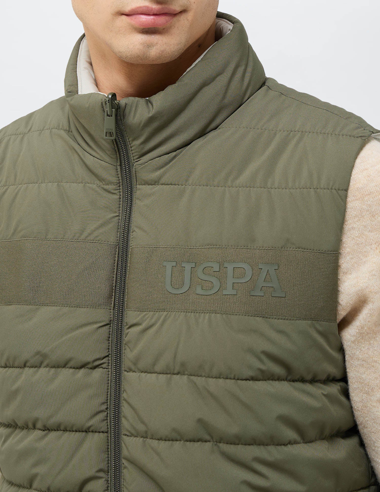 Solid Regular Fit Reversible Jacket - Image 7