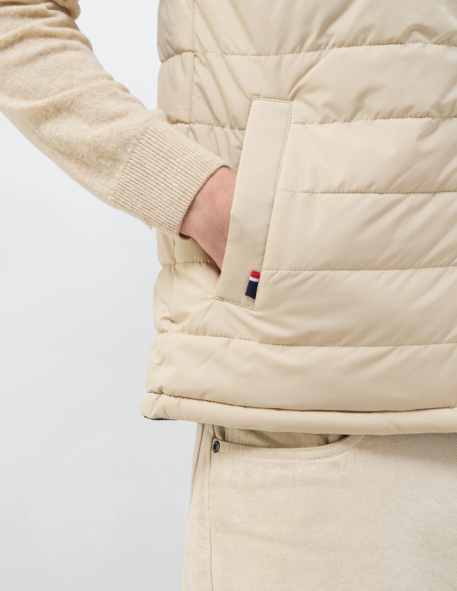 Solid Regular Fit Reversible Jacket - Image 8