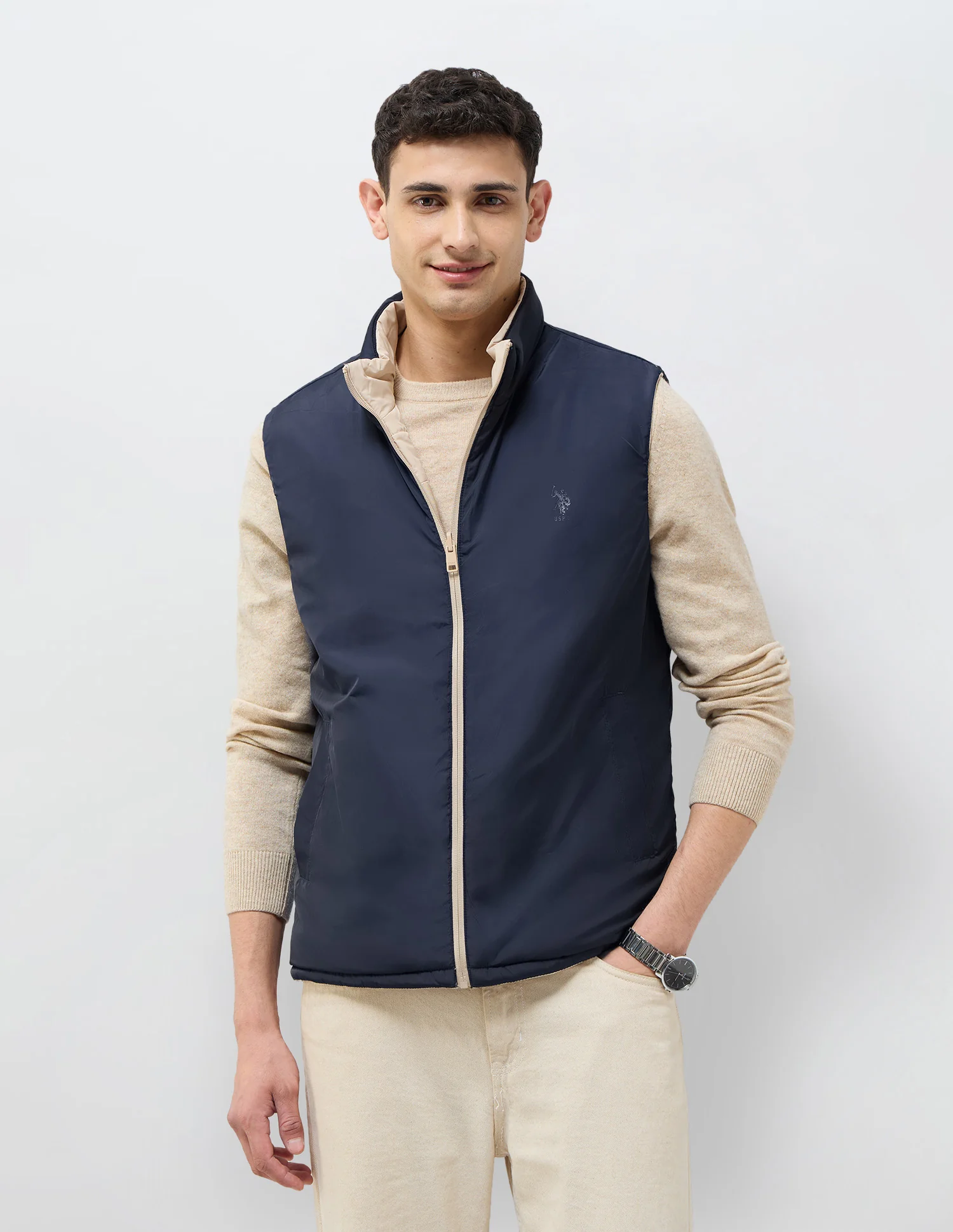 Solid Regular Fit Reversible Jacket - Image 9