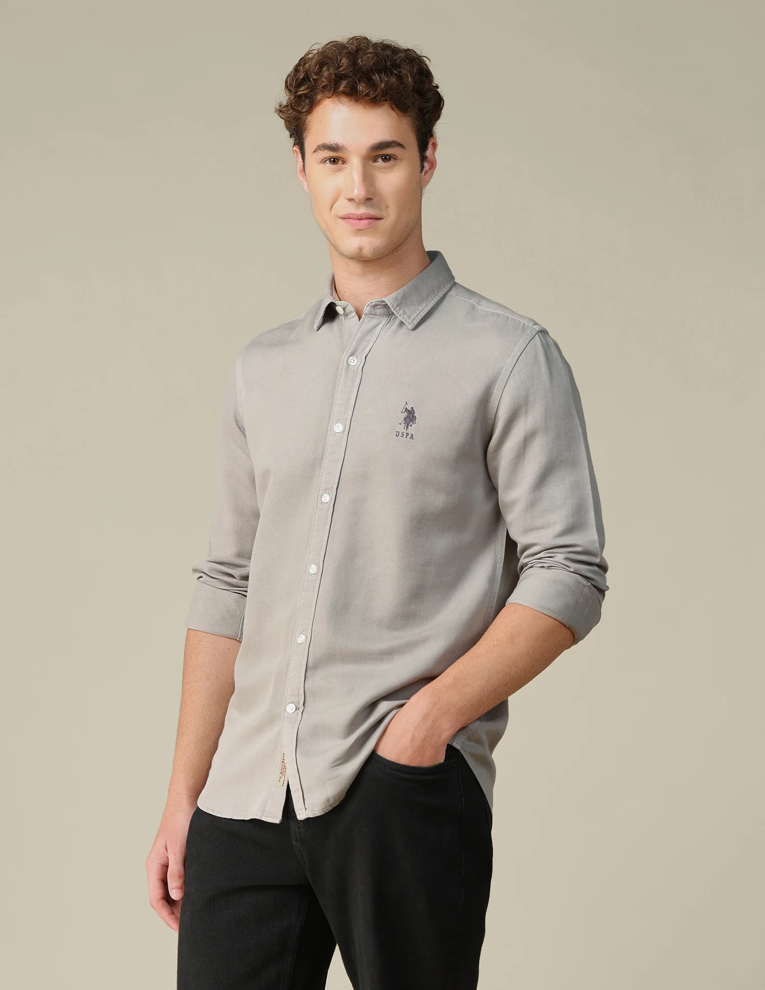 Solid Regular Fit Shirt - Image 4