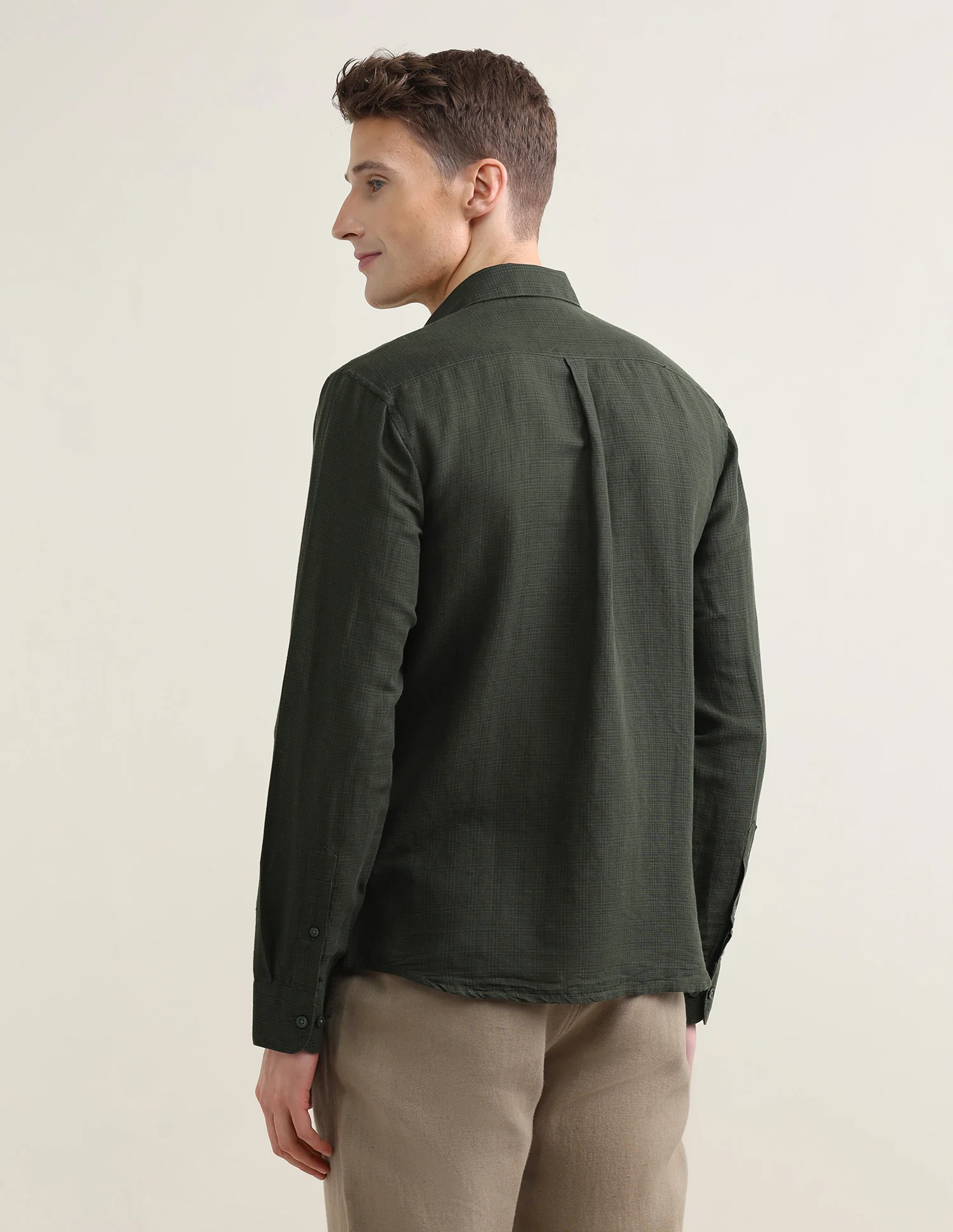 Solid Regular Fit Shirt - Image 5