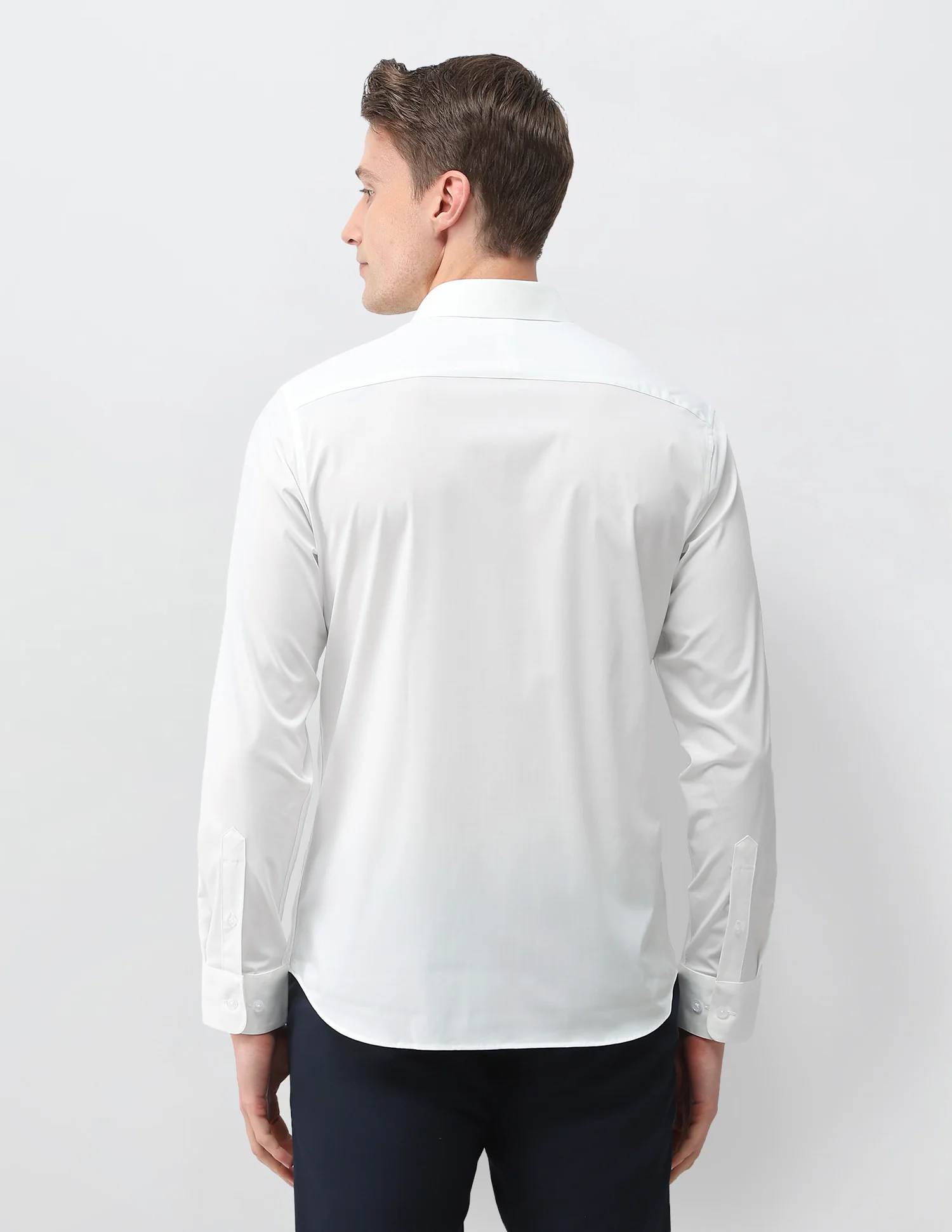 Aeris Solid Regular Fit Shirt - Image 5
