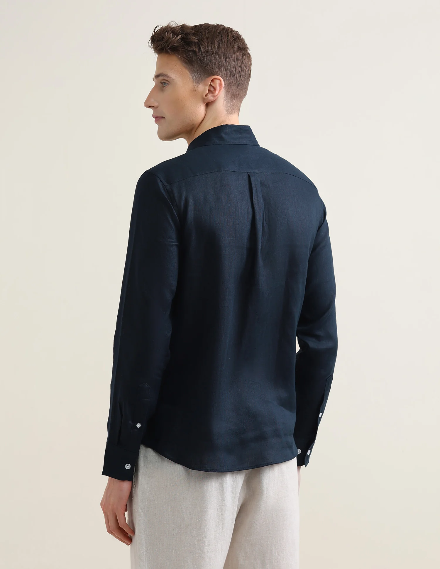 Solid Regular Fit Shirt - Image 5