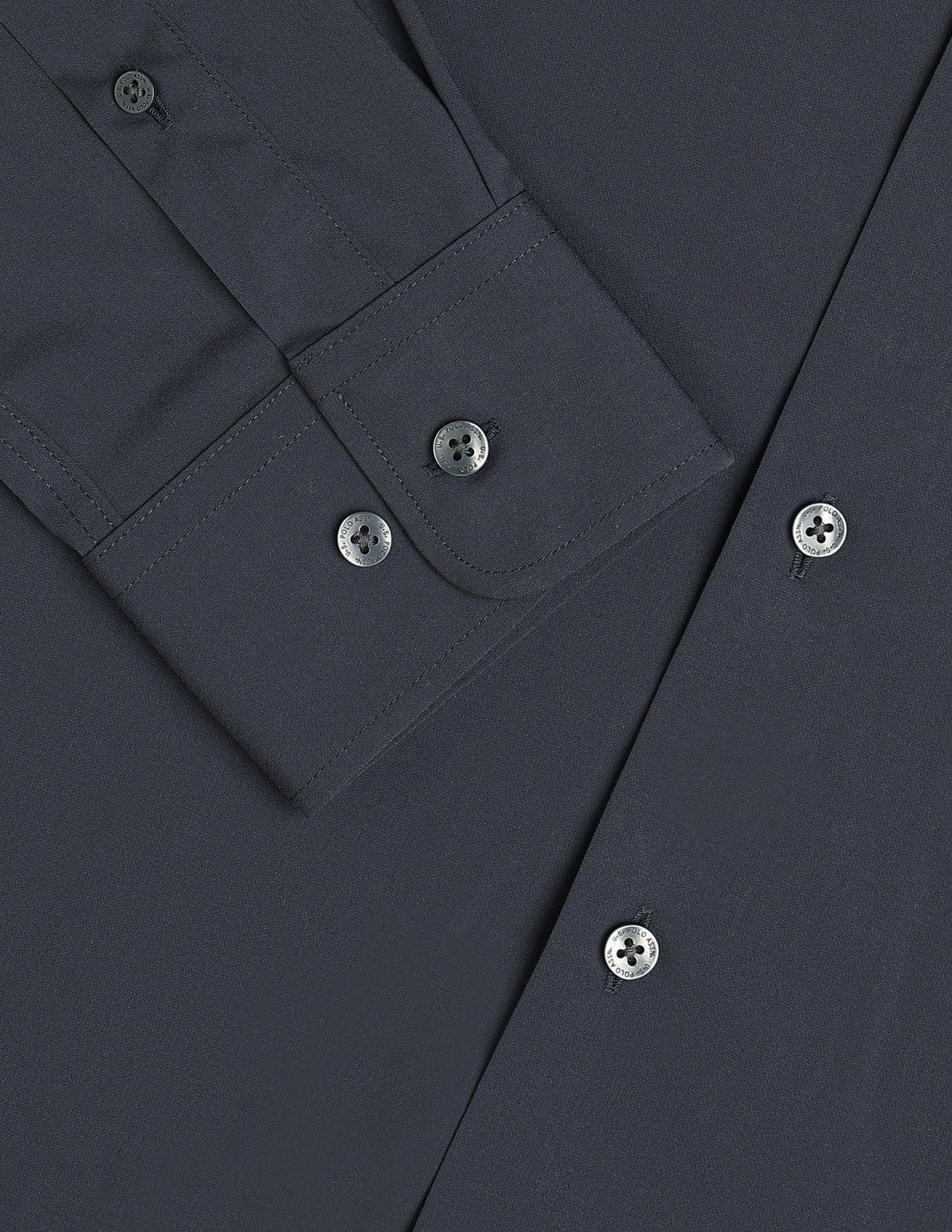 Aeris Solid Regular Fit Shirt - Image 8