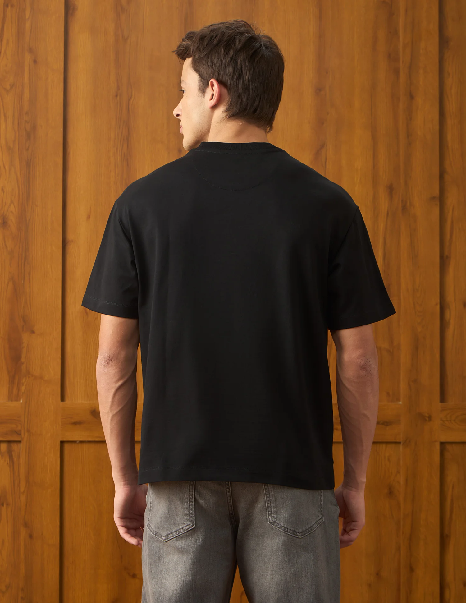 Solid Relaxed Fit T-Shirt - Image 5