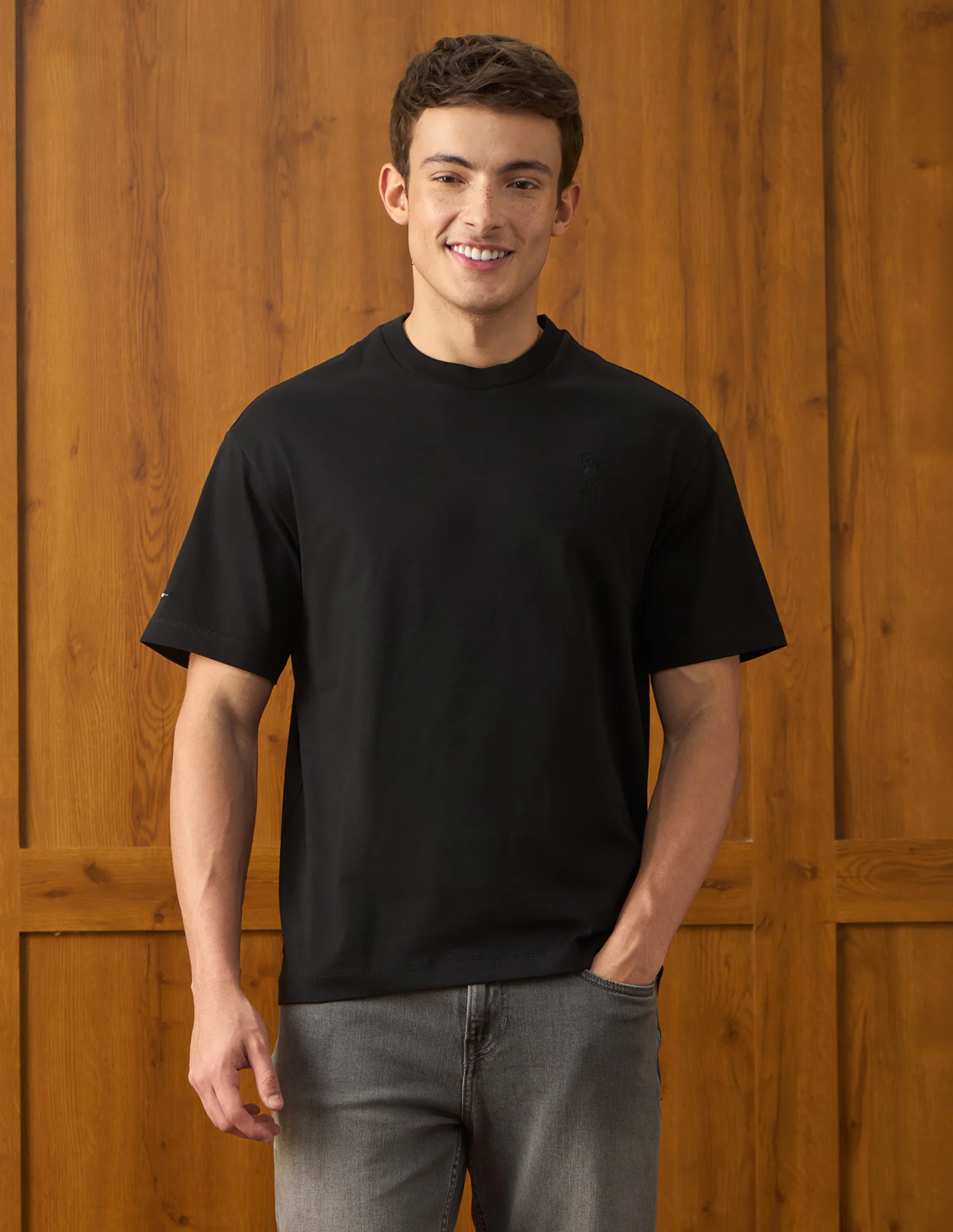 Solid Relaxed Fit T-Shirt - Image 6