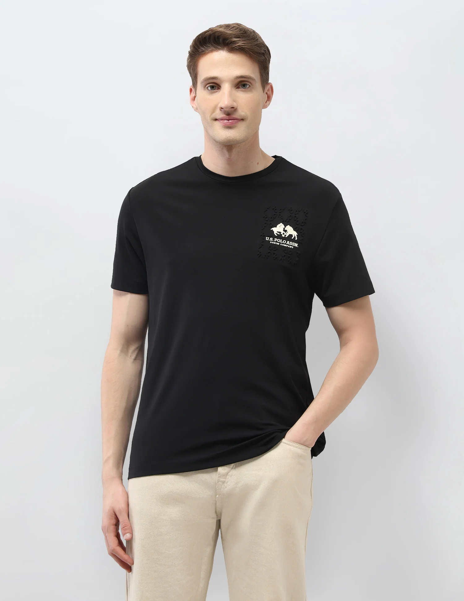 Solid Slim Fit Black & Gold T-Shirt - Image 6
