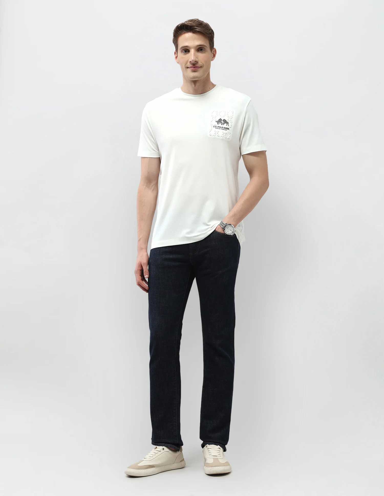 Solid Slim Fit Black & Gold T-Shirt - Image 3