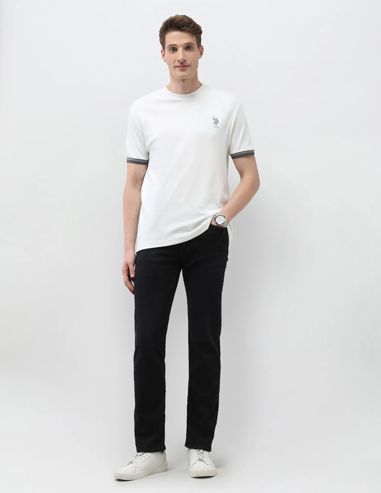 Solid Slim Fit Black & Gold T-Shirt - Image 3