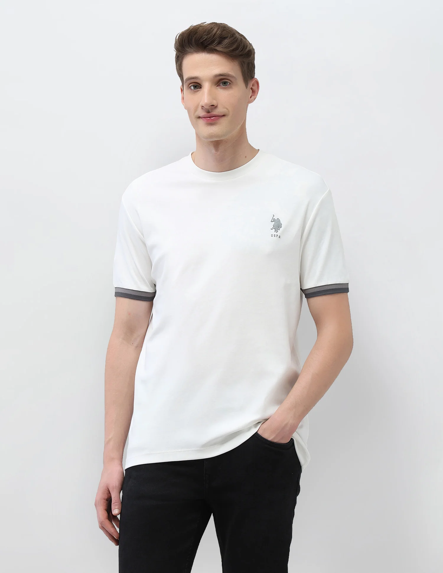 Solid Slim Fit Black & Gold T-Shirt - Image 6